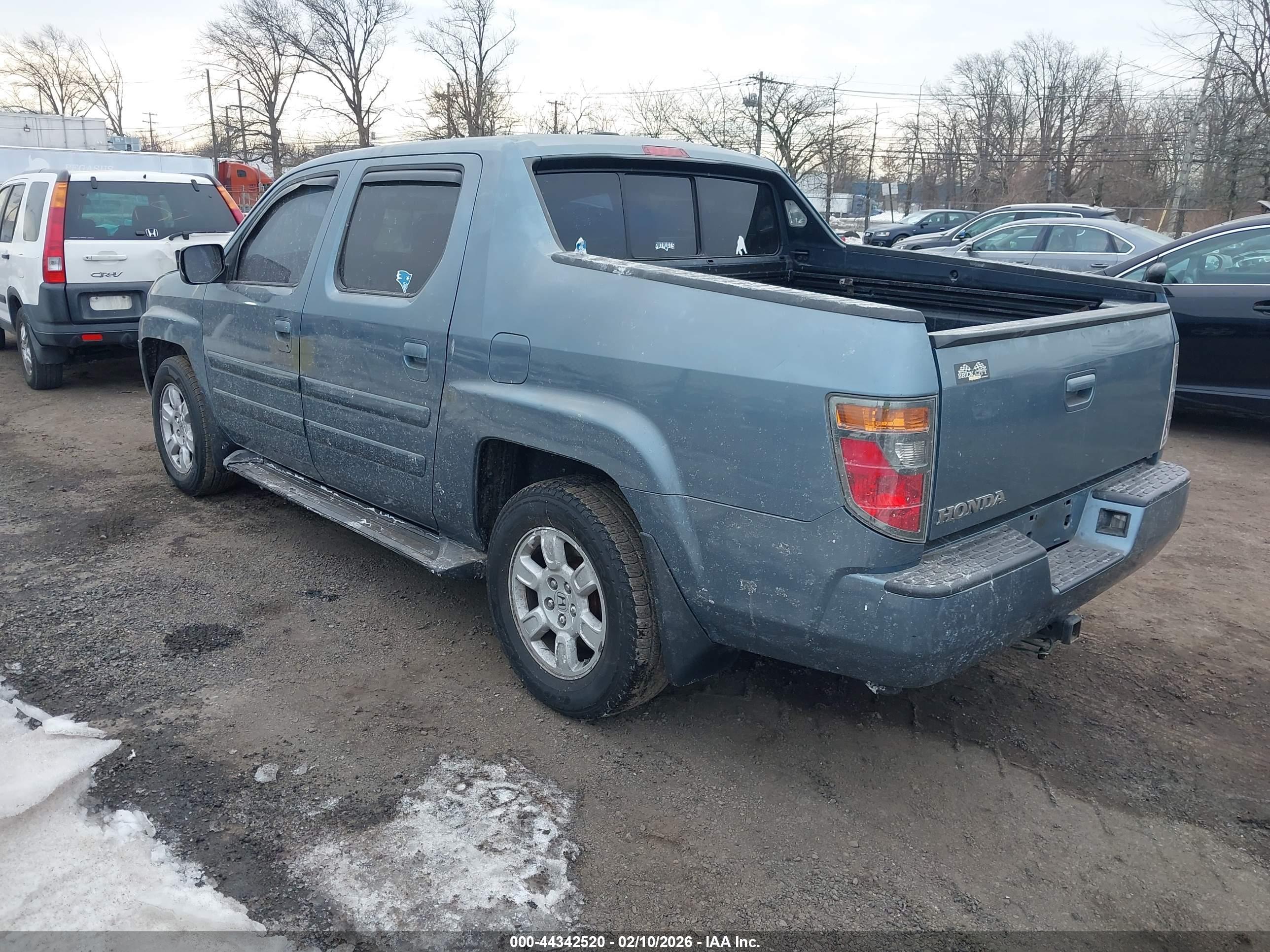 HONDA RIDGELINE image 3