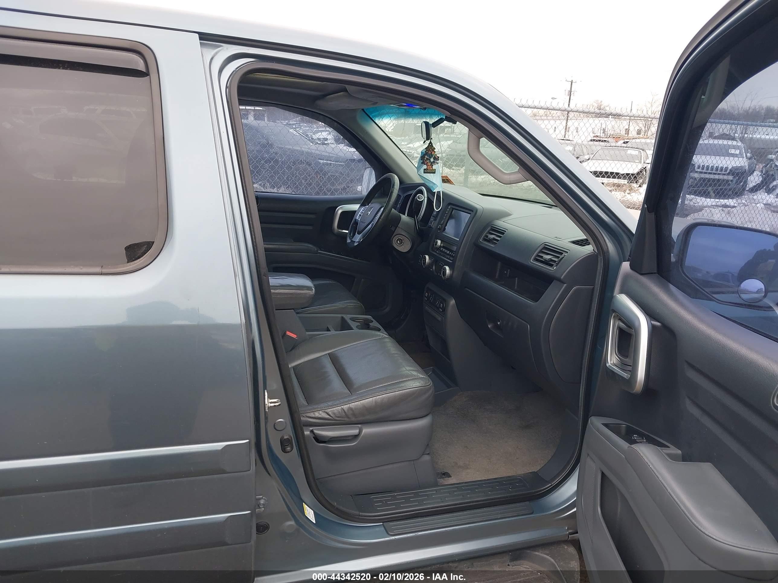 HONDA RIDGELINE image 5