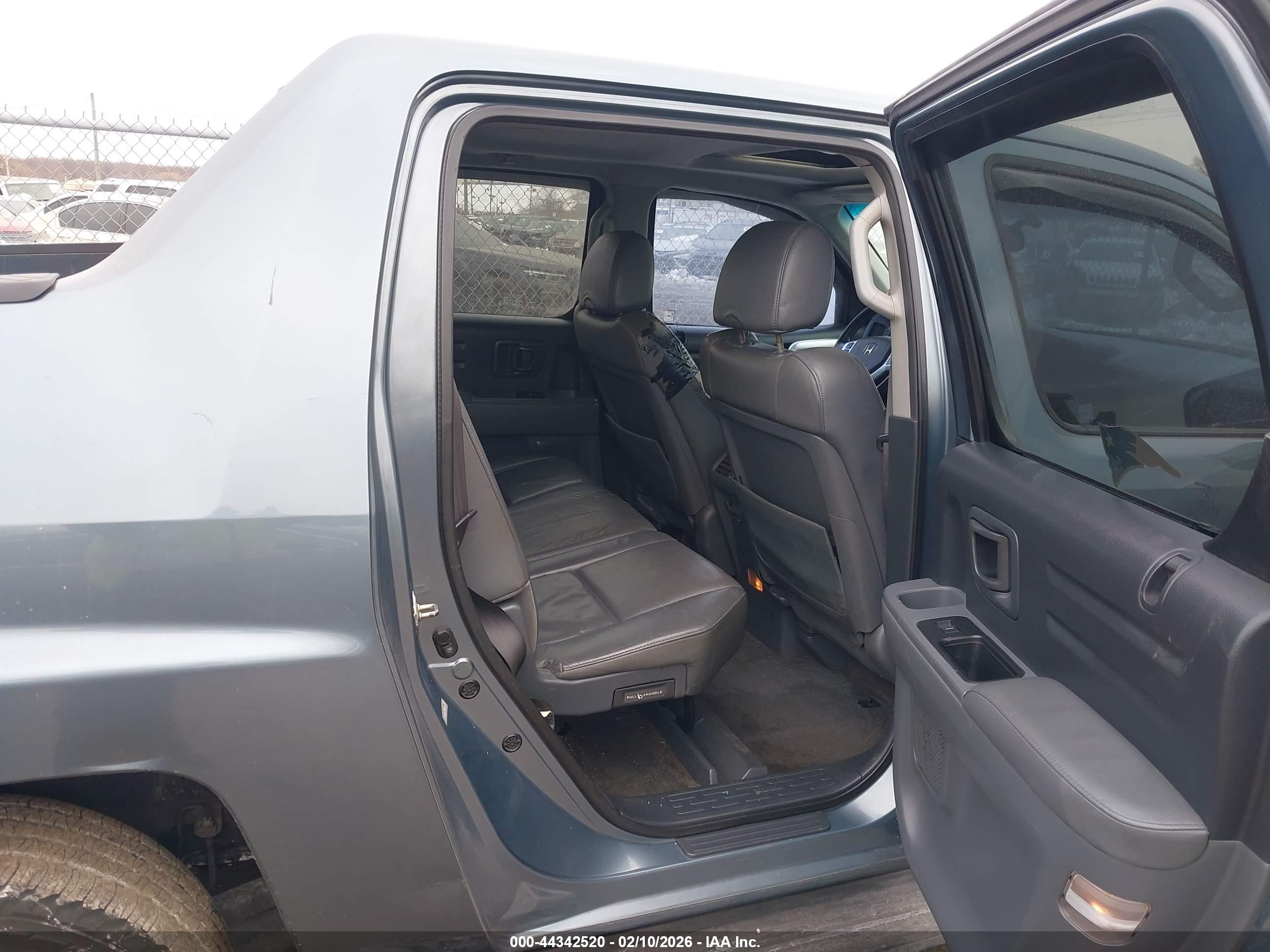 HONDA RIDGELINE image 8