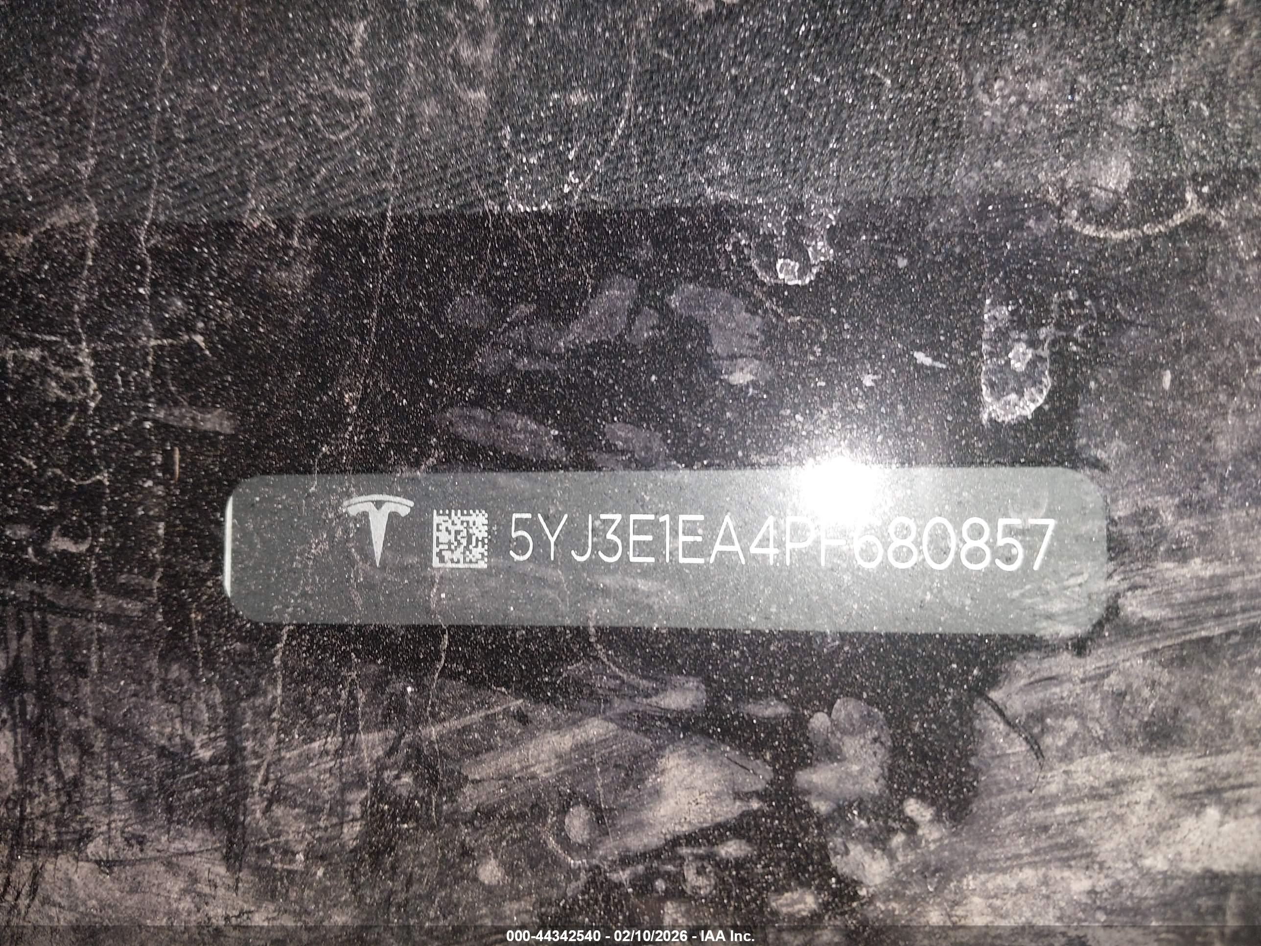 TESLA MODEL image 9