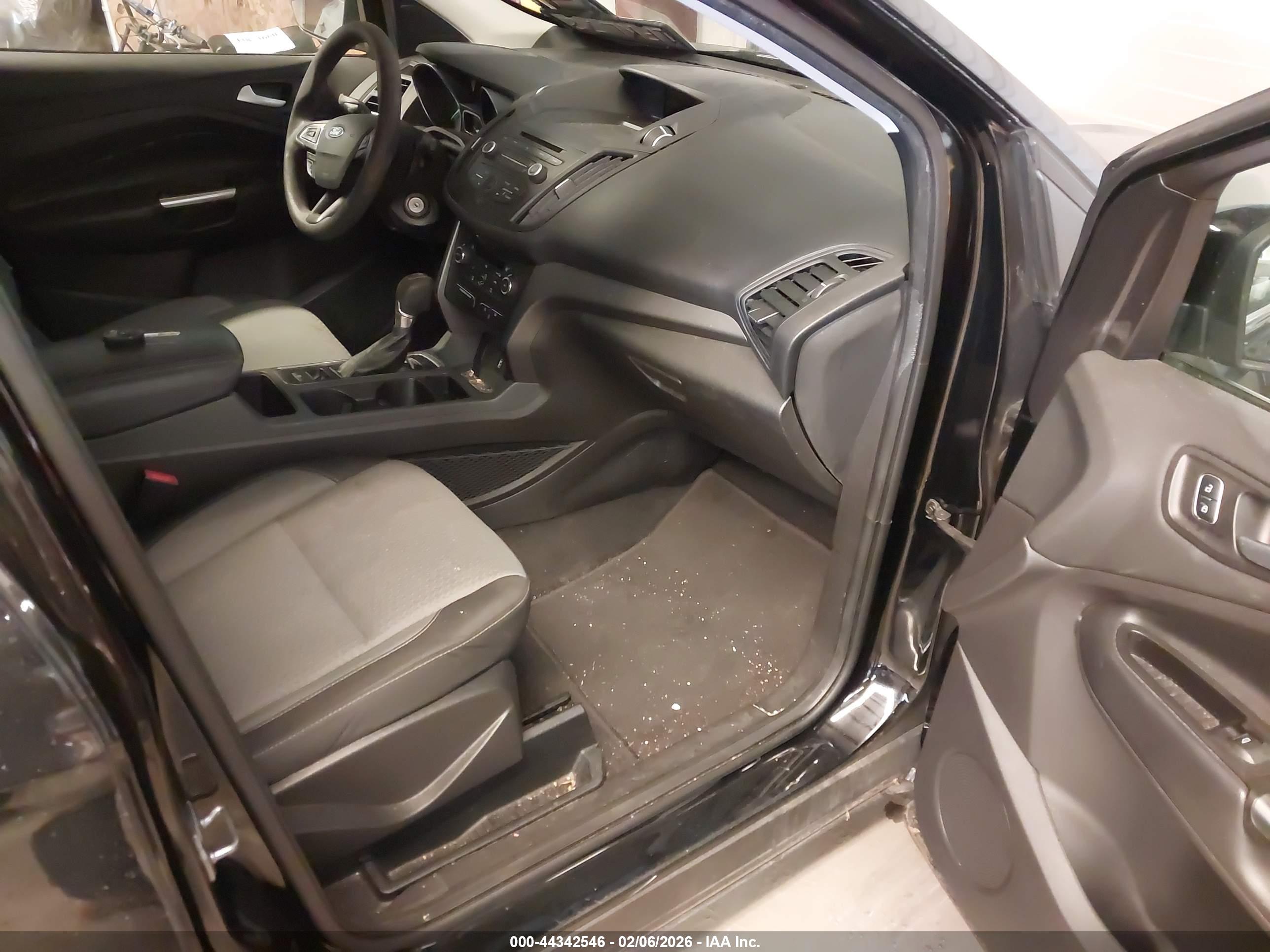 FORD ESCAPE image 5