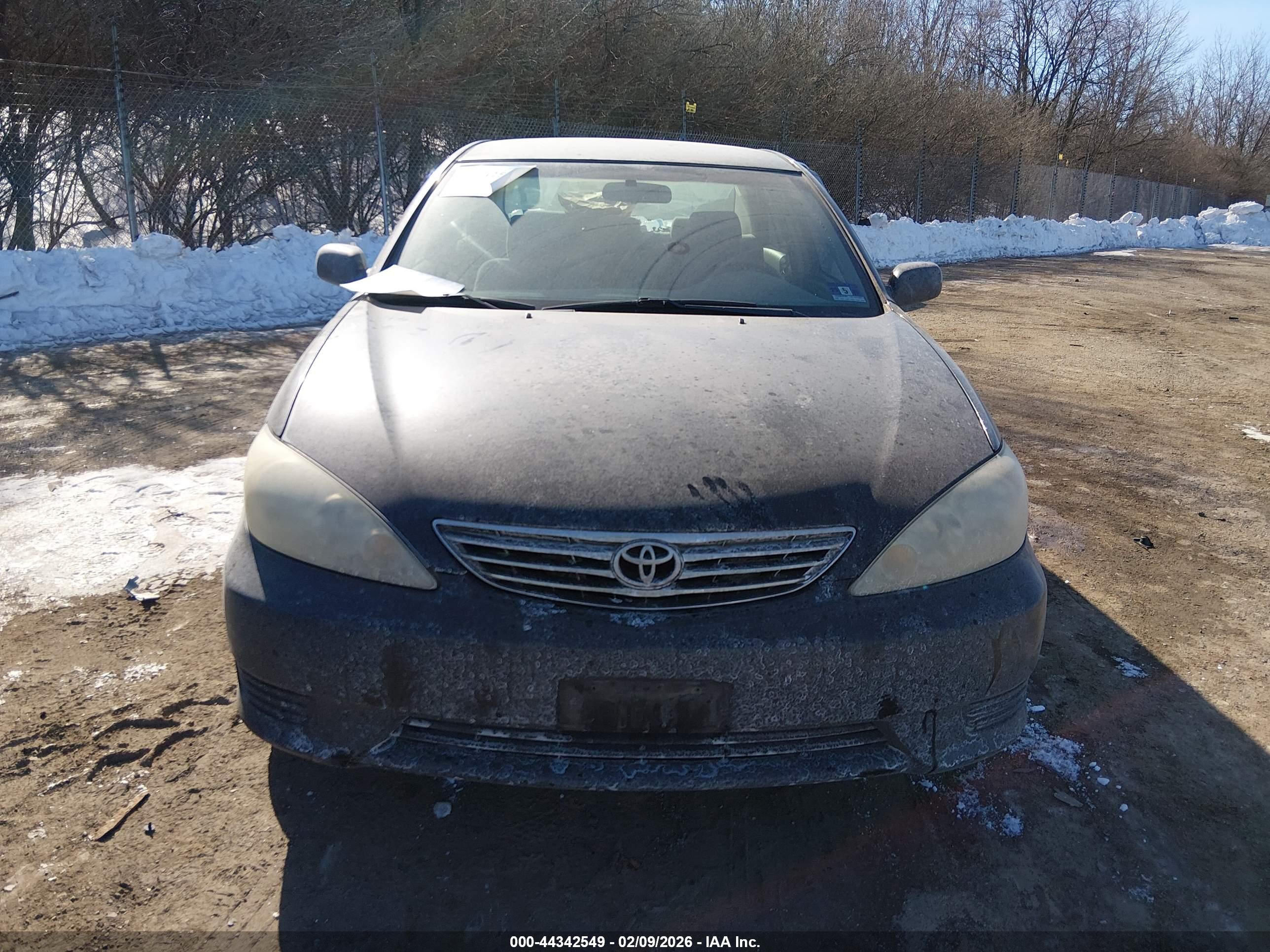 TOYOTA CAMRY image 6