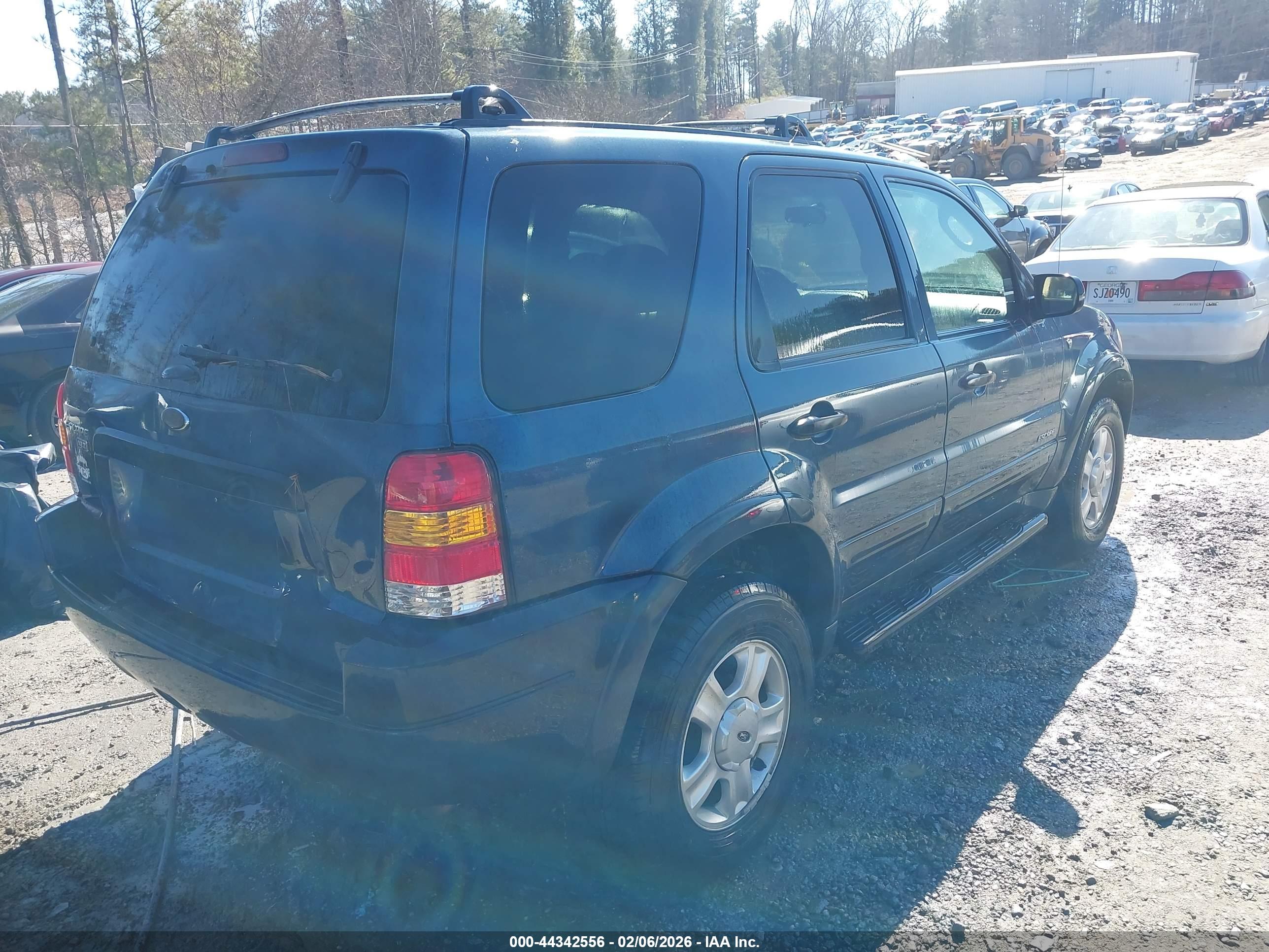 FORD ESCAPE image 4