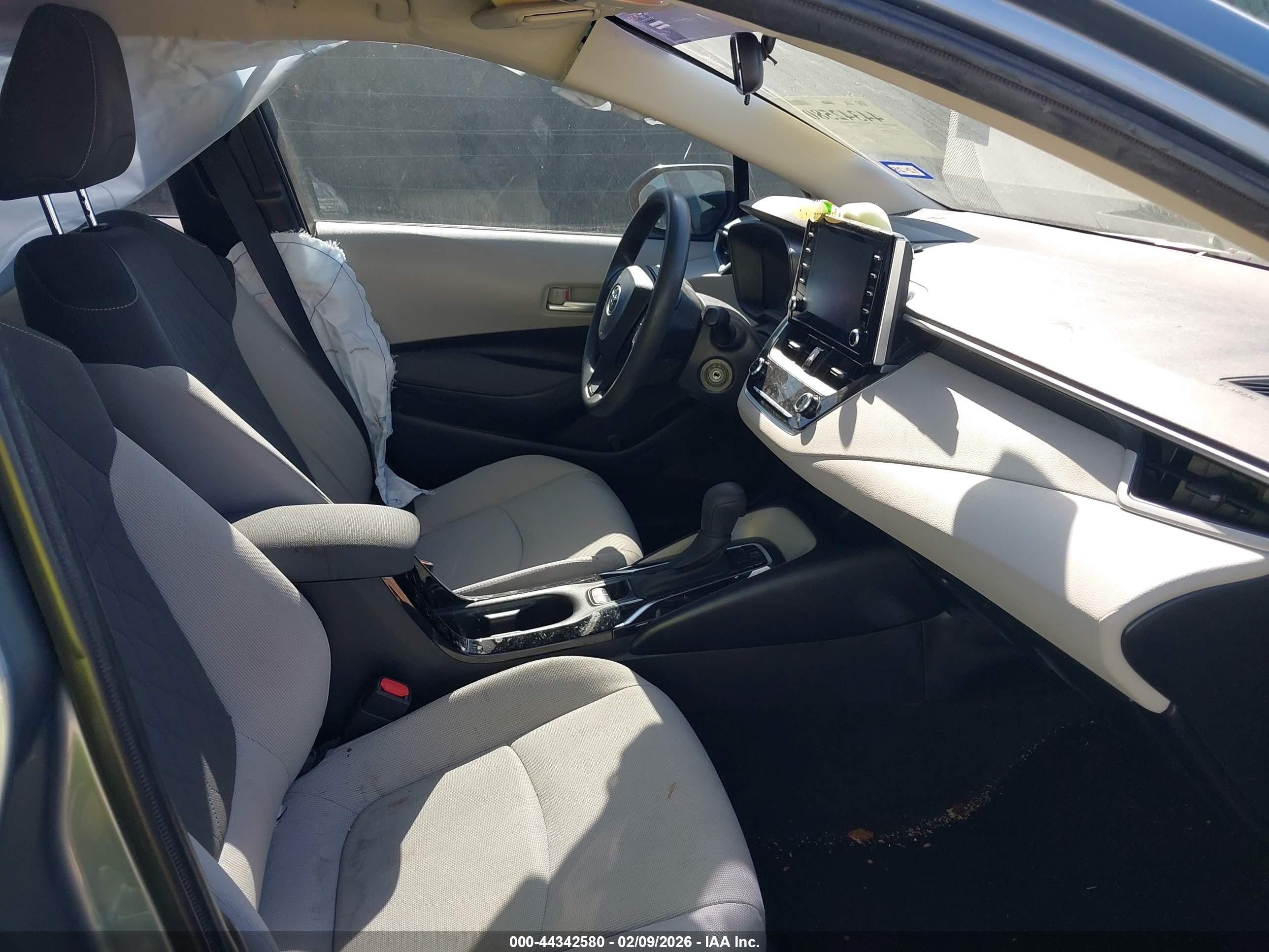 TOYOTA COROLLA image 5