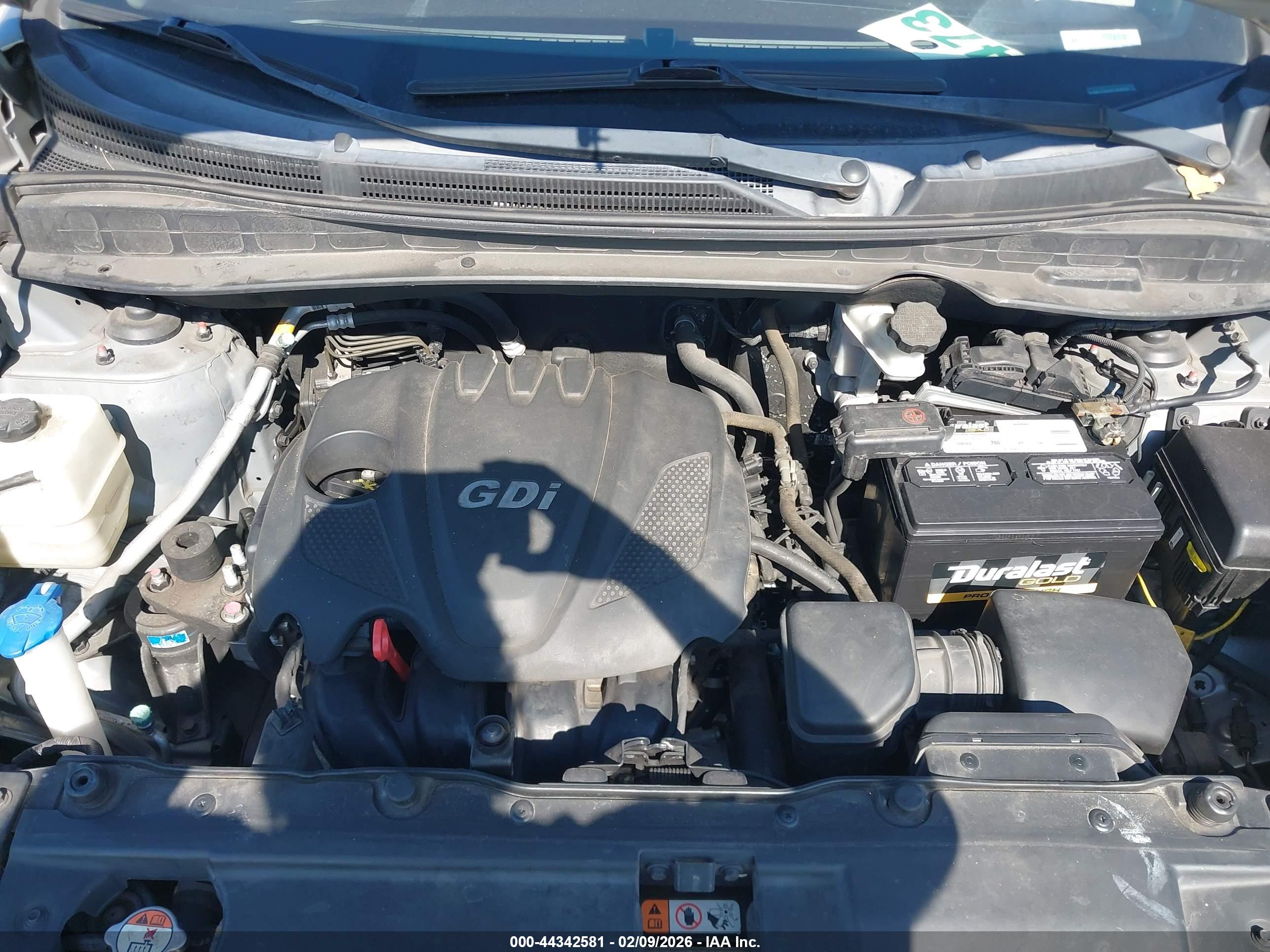 HYUNDAI TUCSON image 10