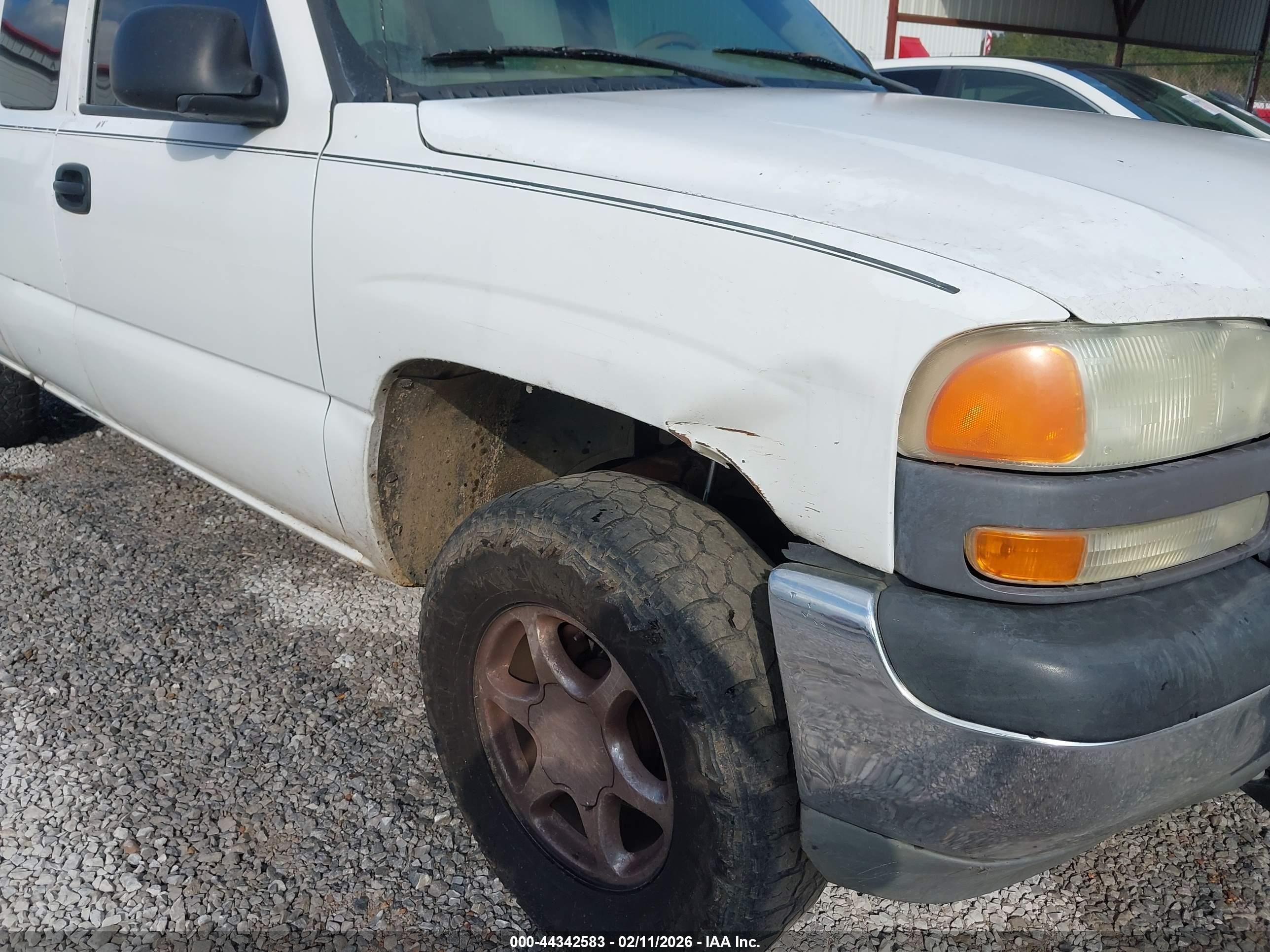 GMC SIERRA image 6
