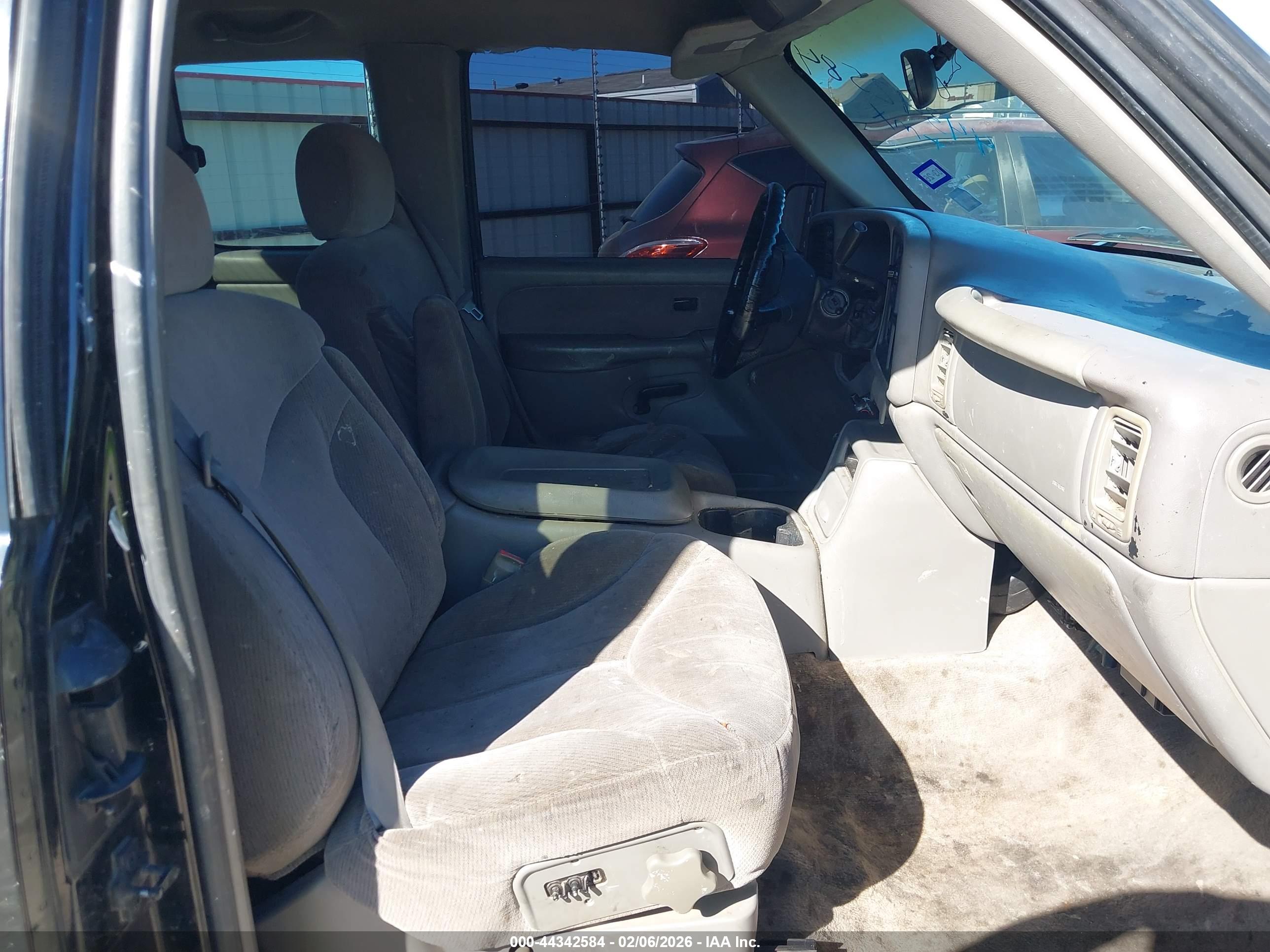 GMC SIERRA image 5