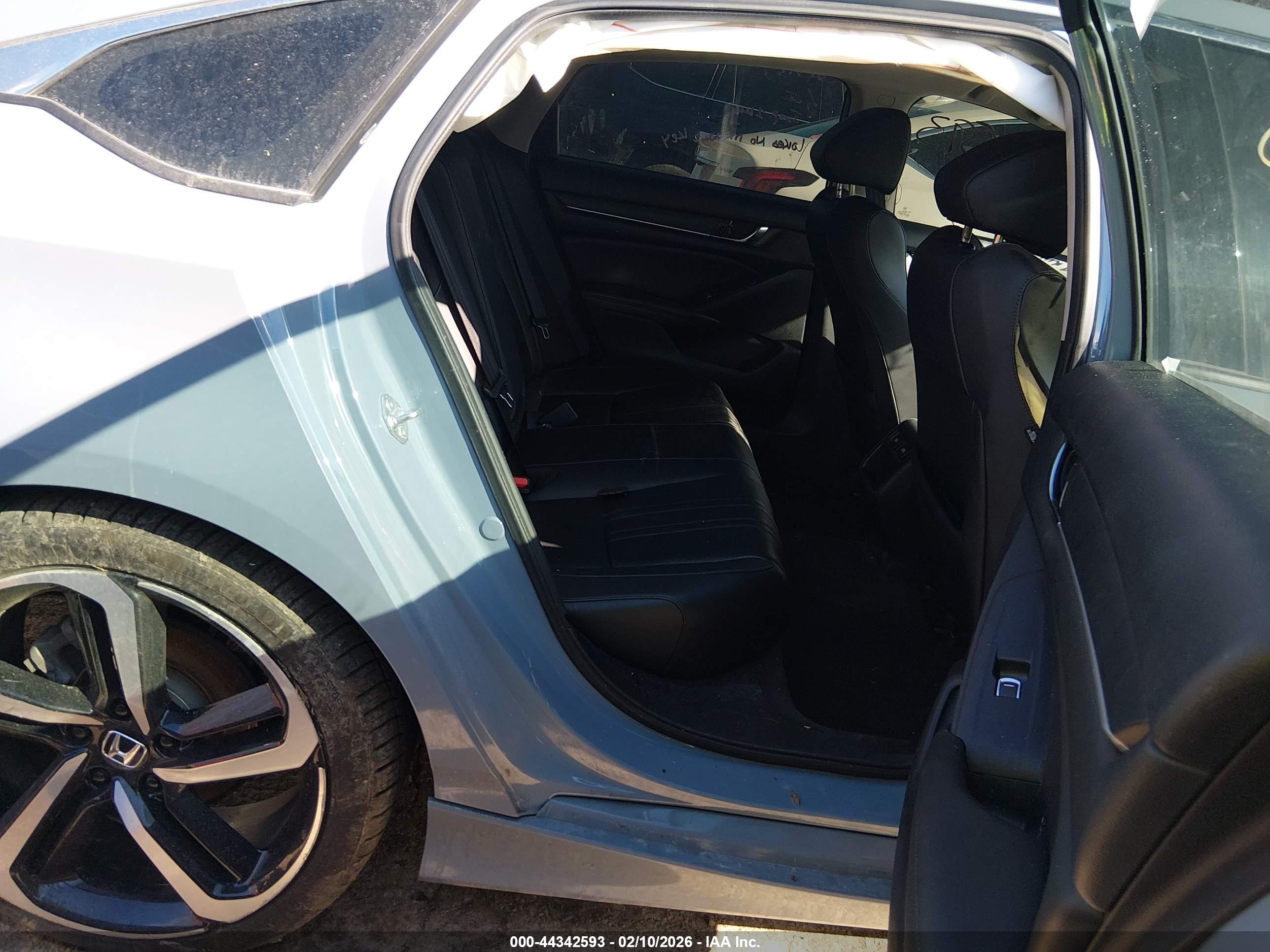 HONDA ACCORD image 8