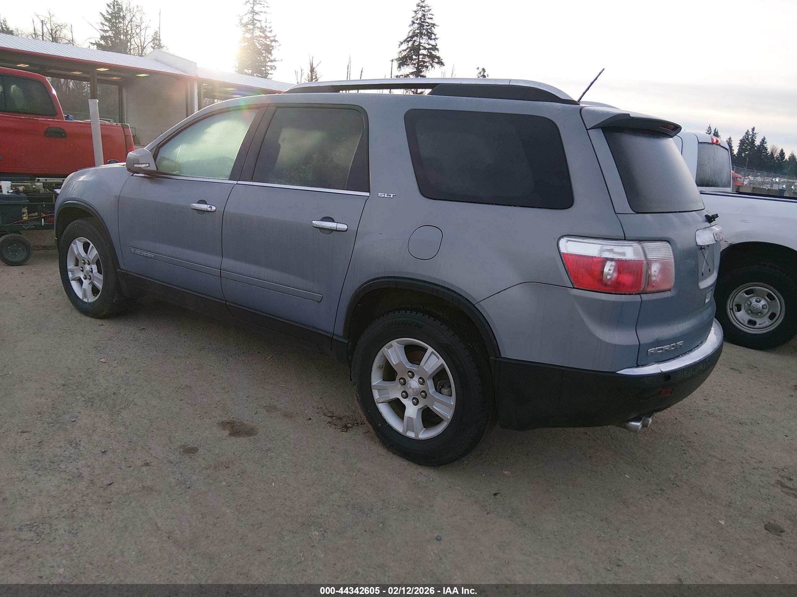 GMC ACADIA image 3
