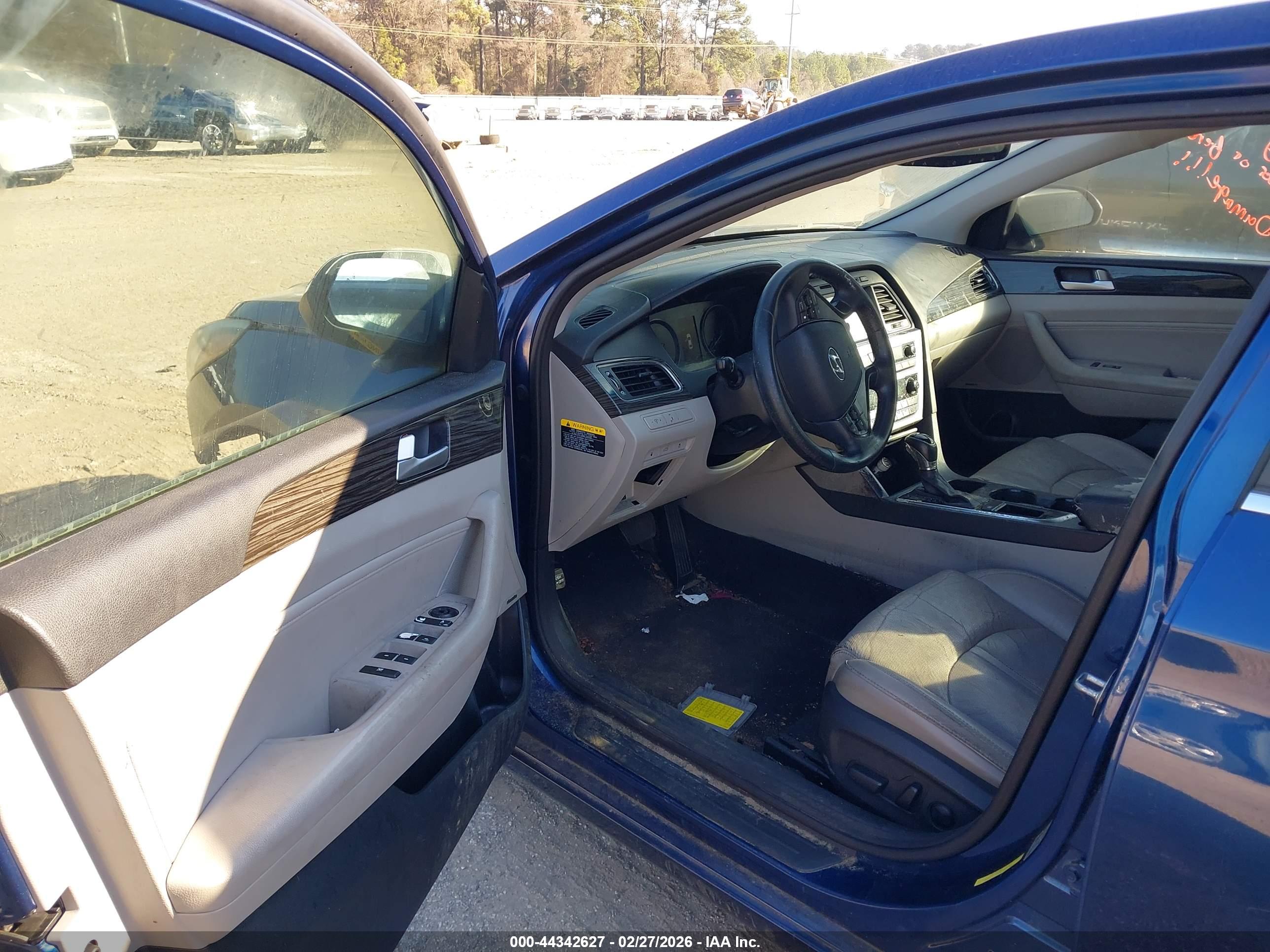 HYUNDAI SONATA image 5