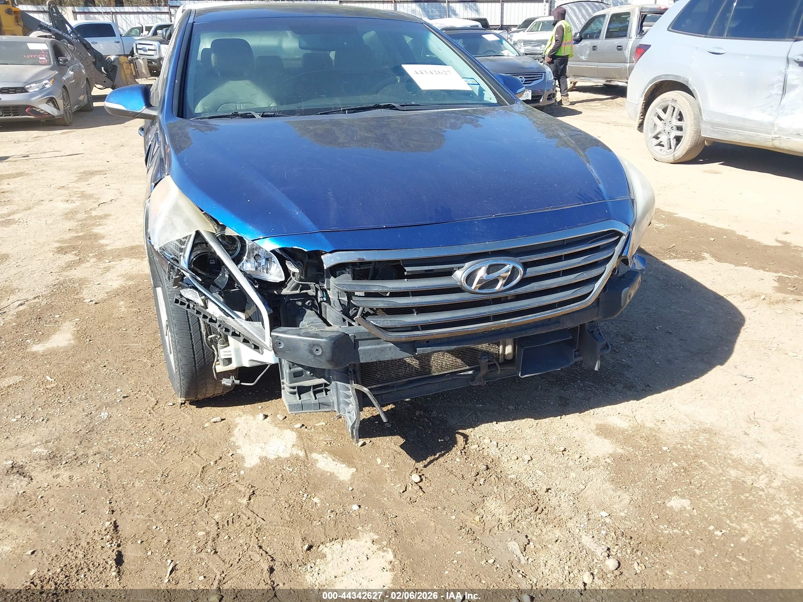 HYUNDAI SONATA image 6