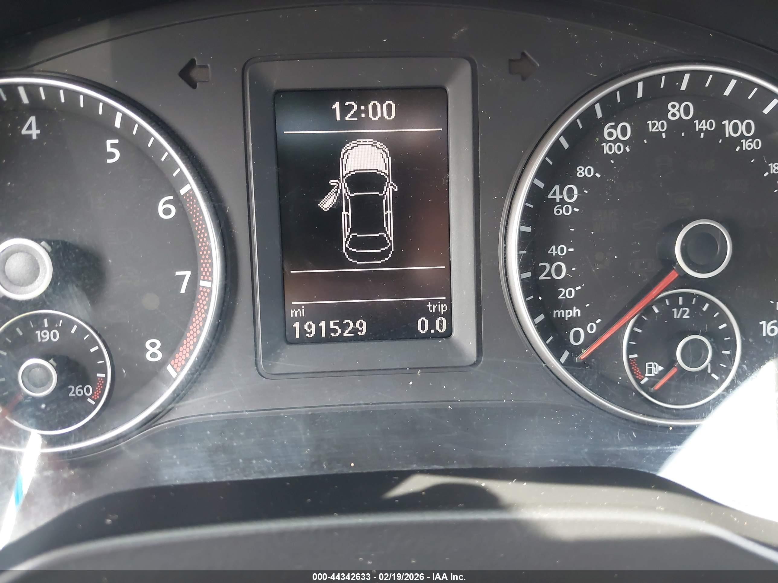 VOLKSWAGEN JETTA image 7
