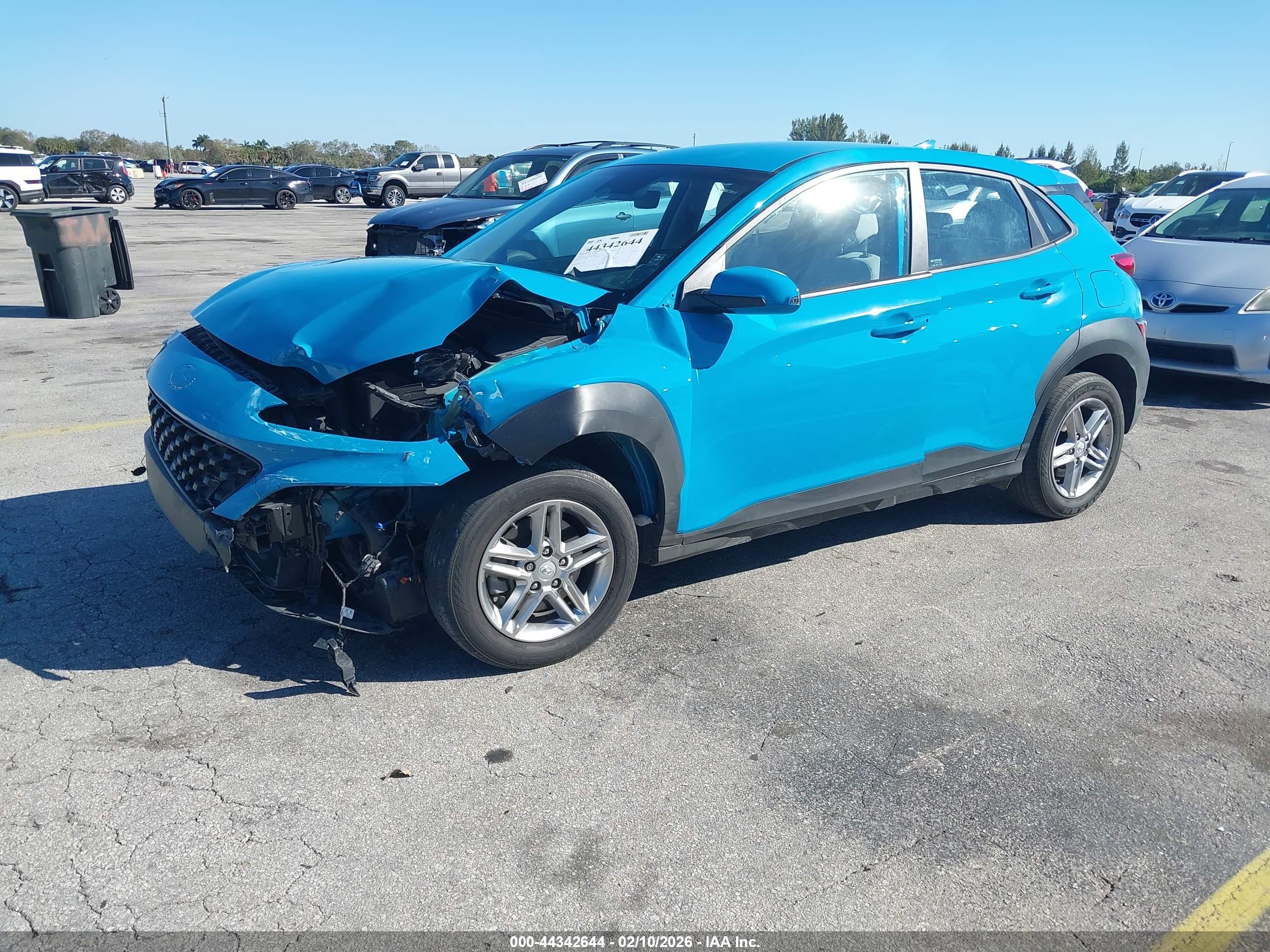 HYUNDAI KONA image 2