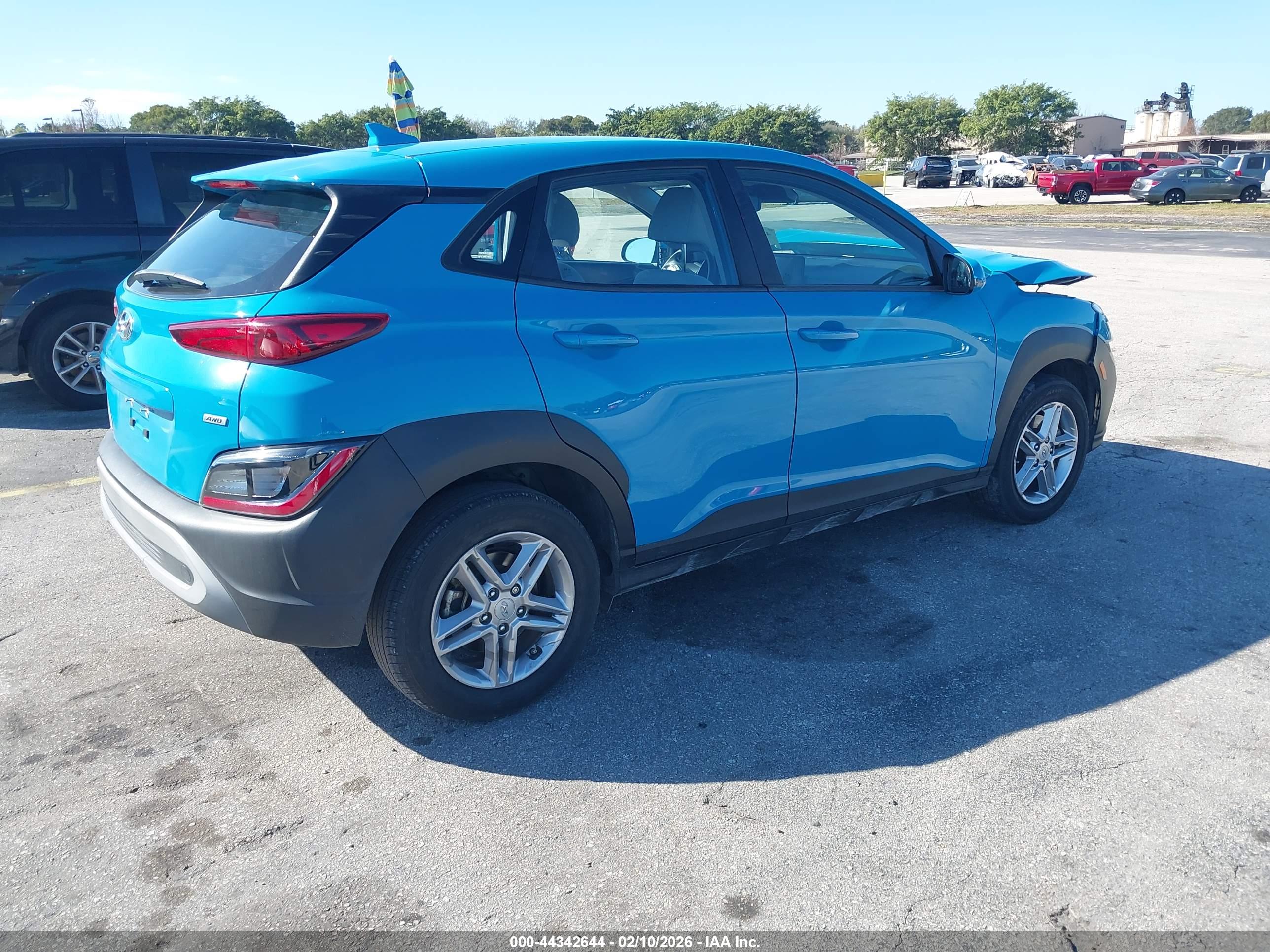 HYUNDAI KONA image 4