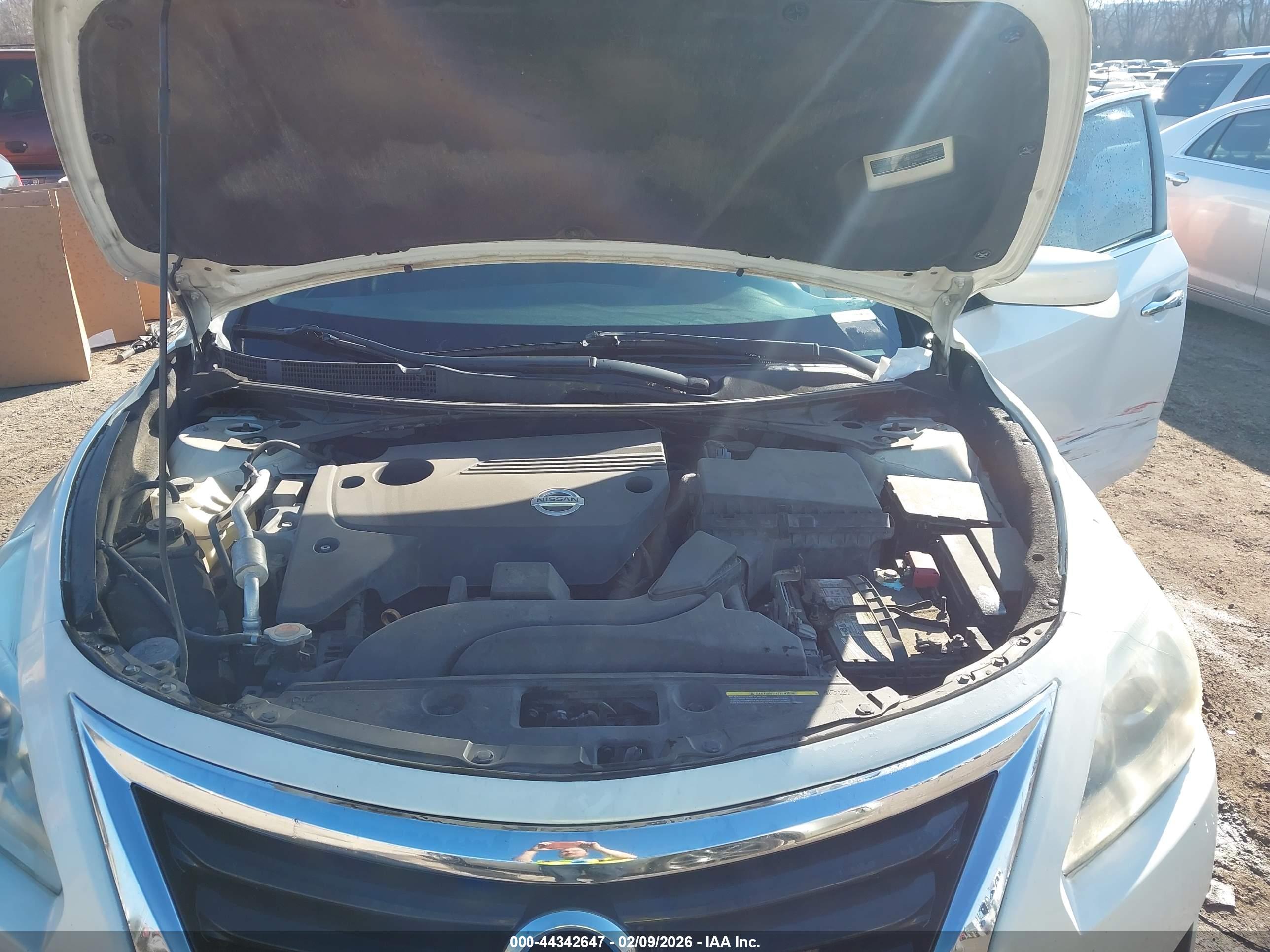 NISSAN ALTIMA image 10