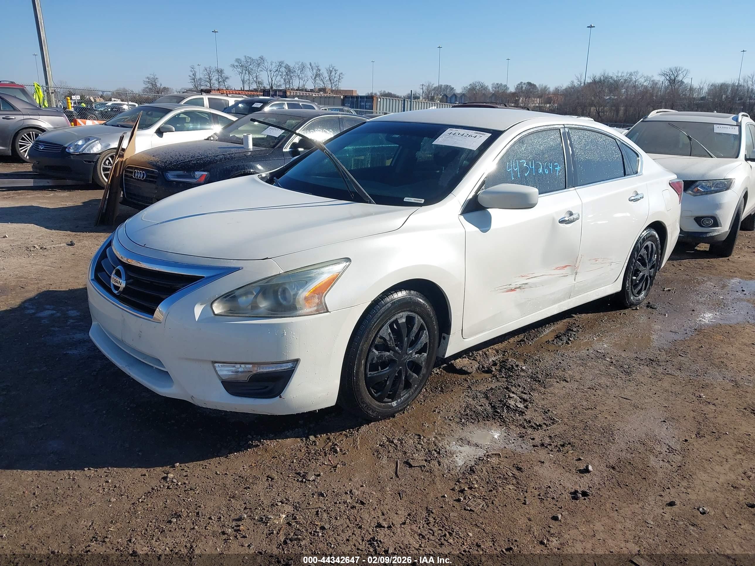 NISSAN ALTIMA image 2