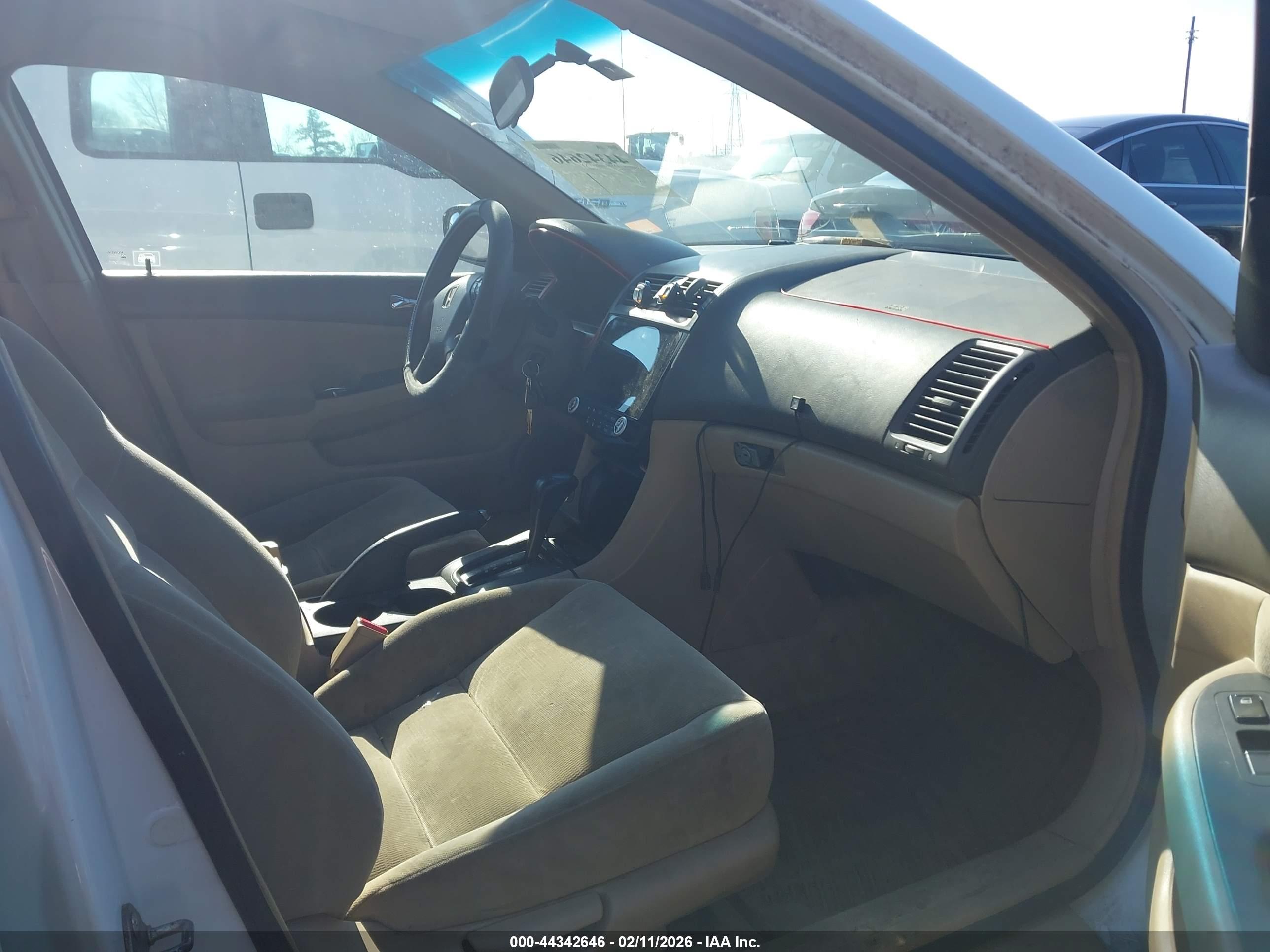 HONDA ACCORD image 5