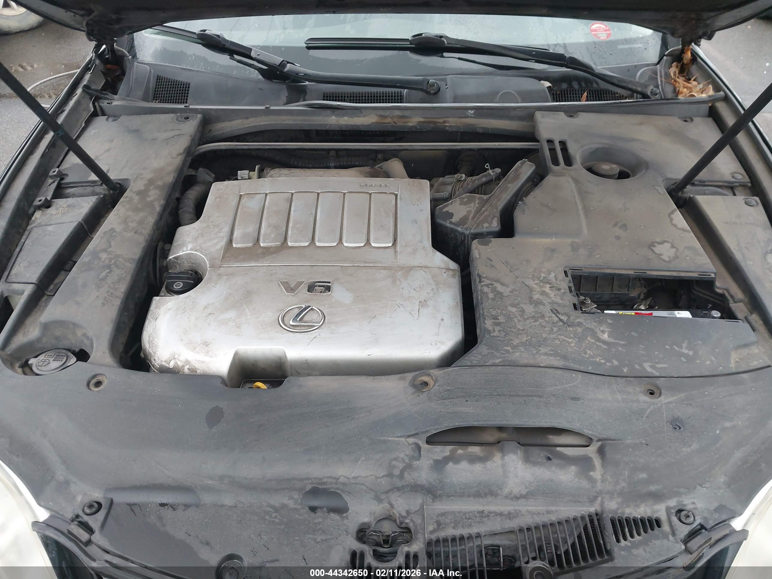 LEXUS ES image 10
