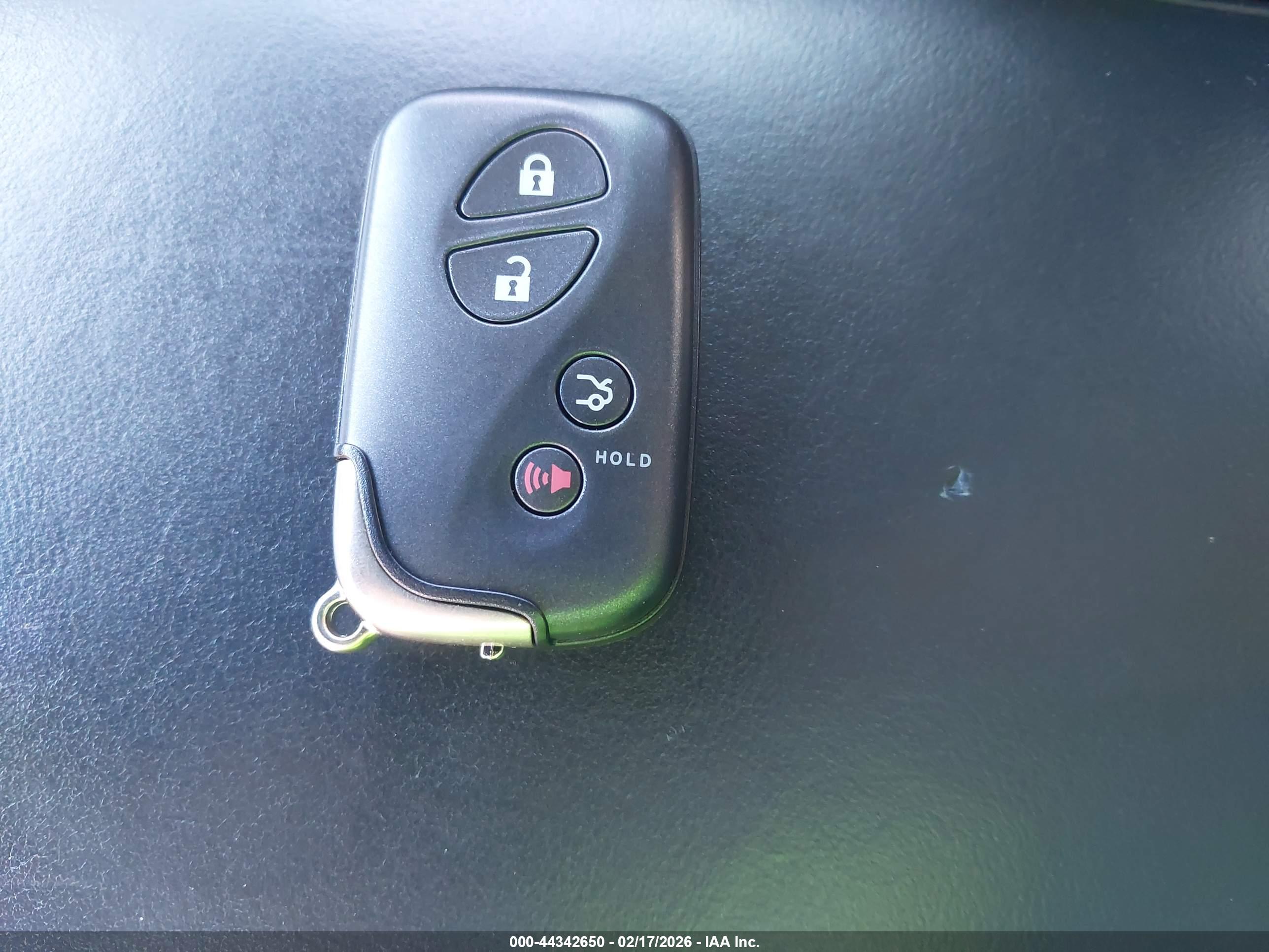 LEXUS ES image 11
