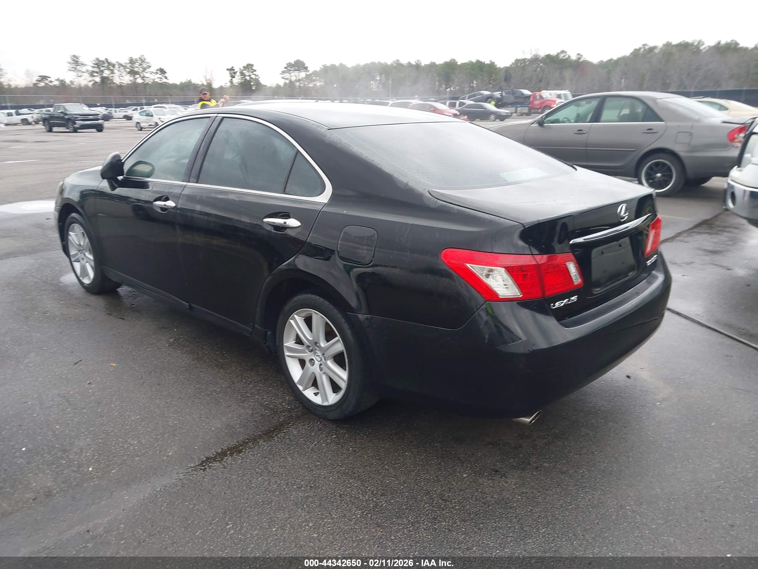 LEXUS ES image 3