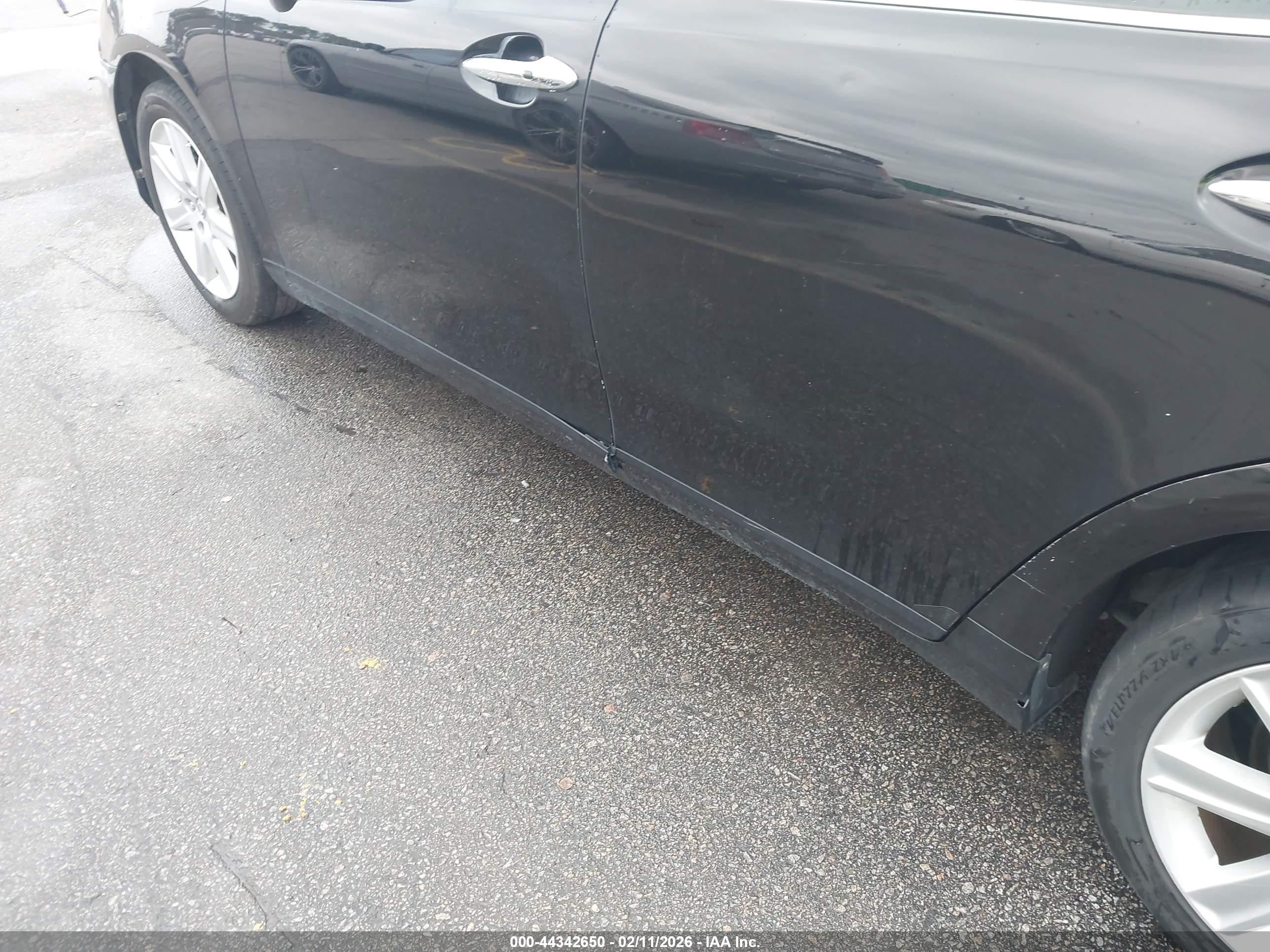 LEXUS ES image 6