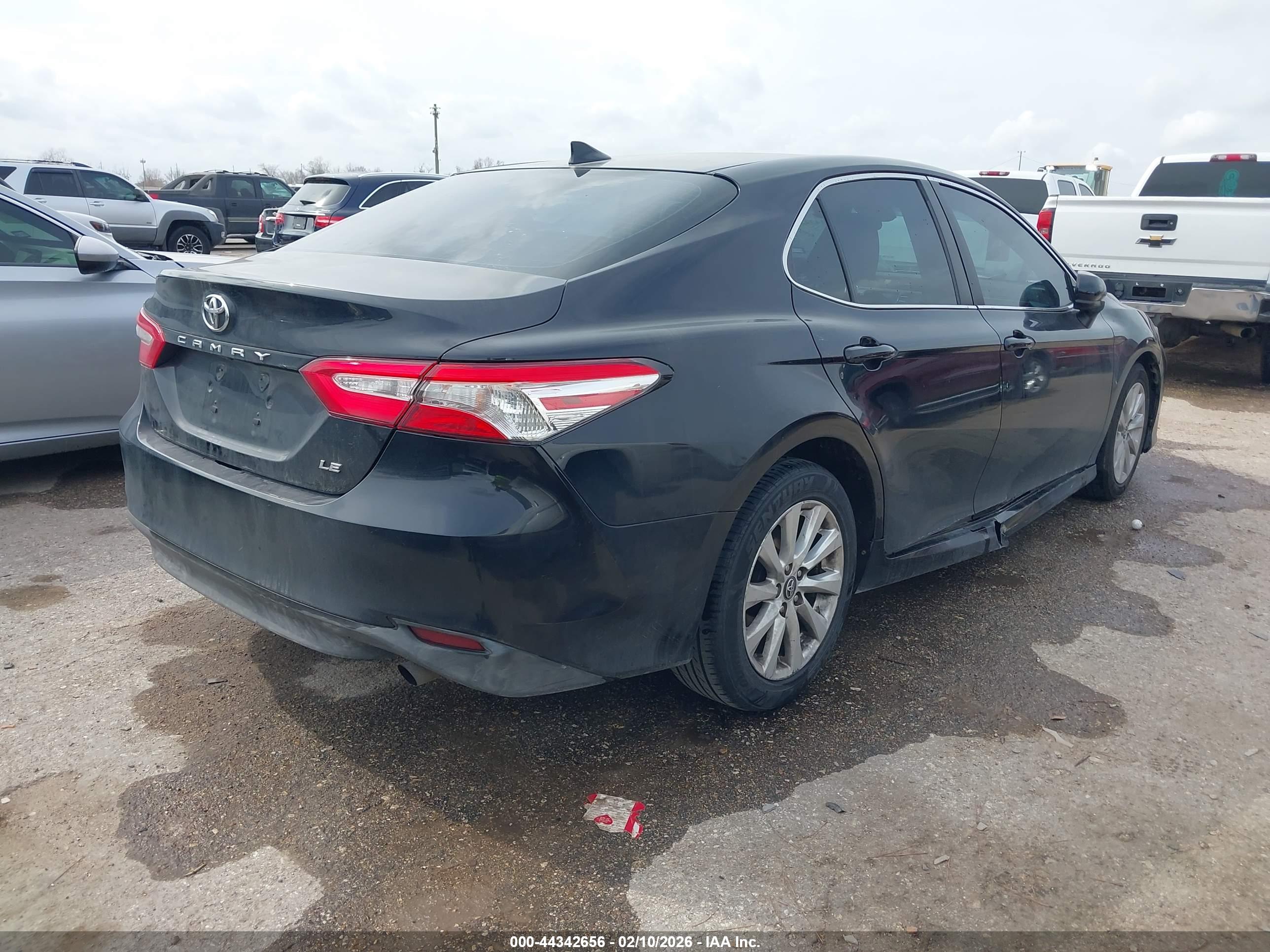 TOYOTA CAMRY image 4