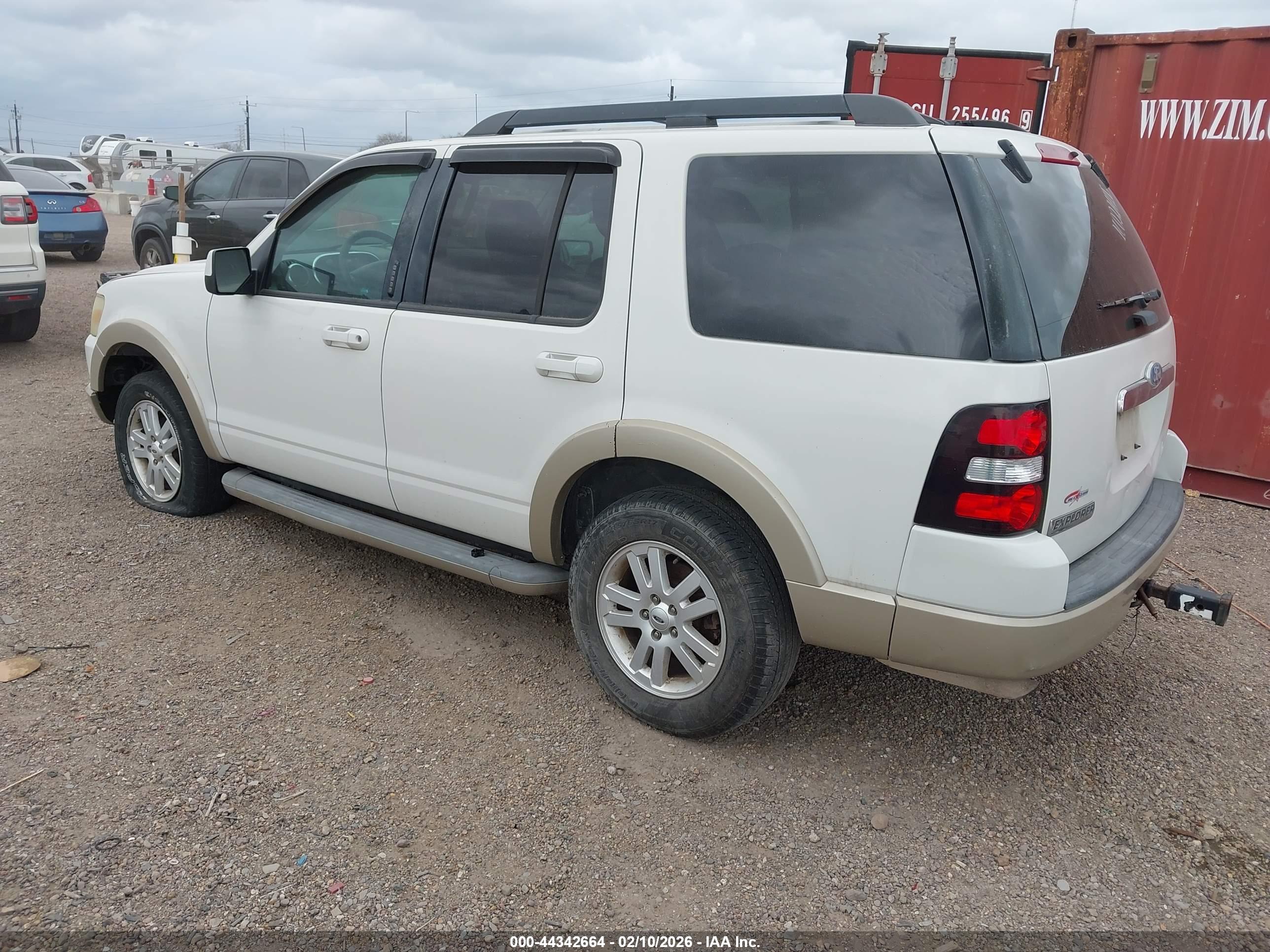 FORD EXPLORER image 3