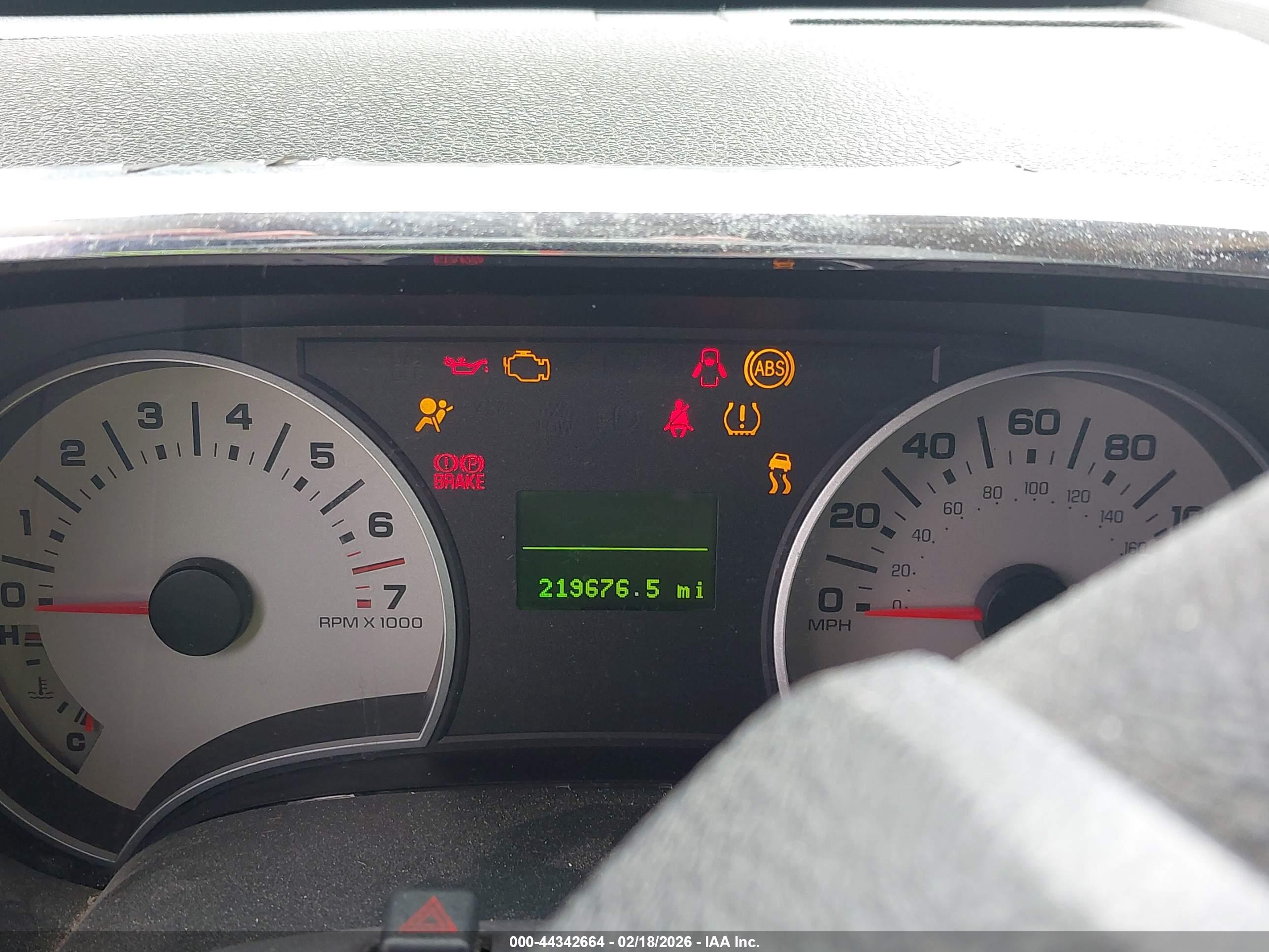 FORD EXPLORER image 7