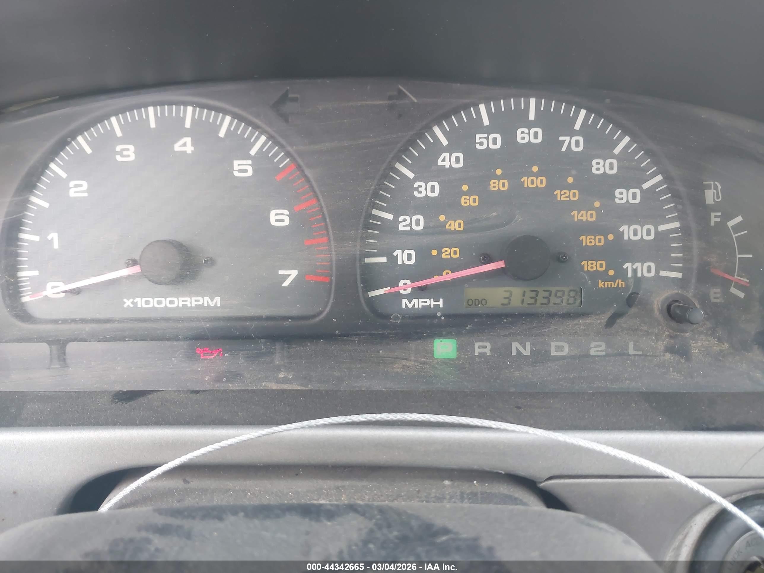 TOYOTA 4RUNNER image 7