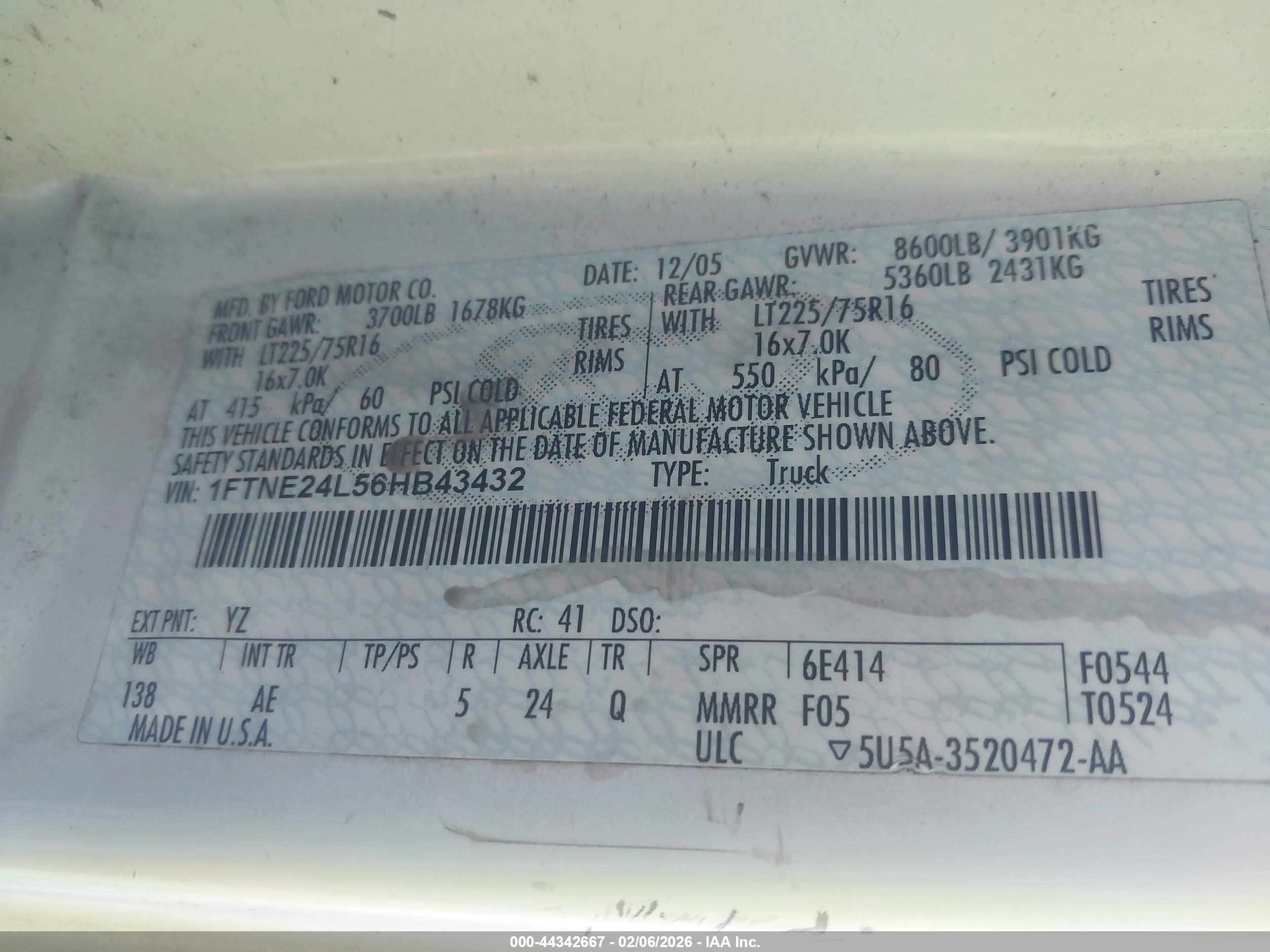 FORD E-250 image 9