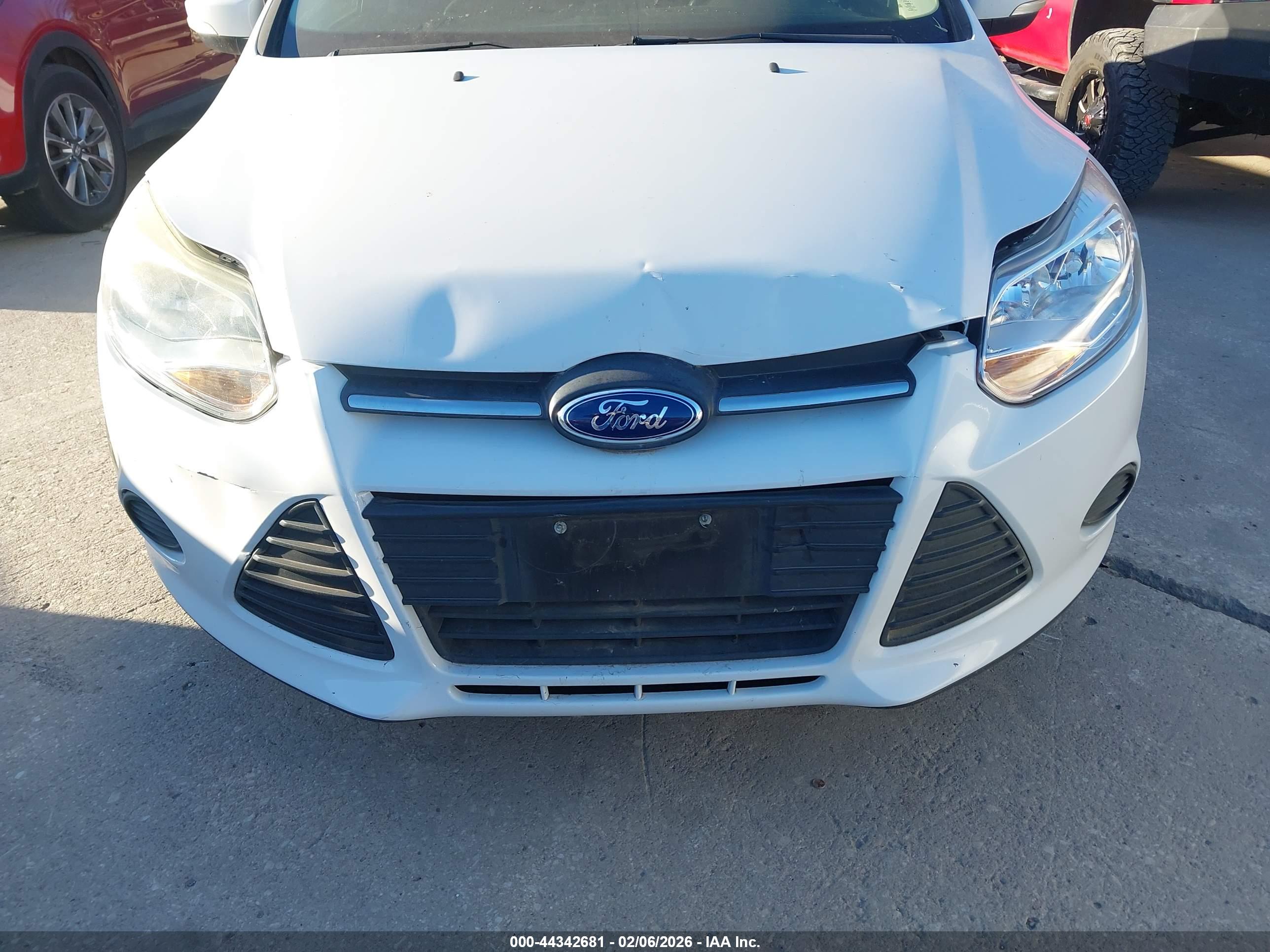 FORD FOCUS image 6