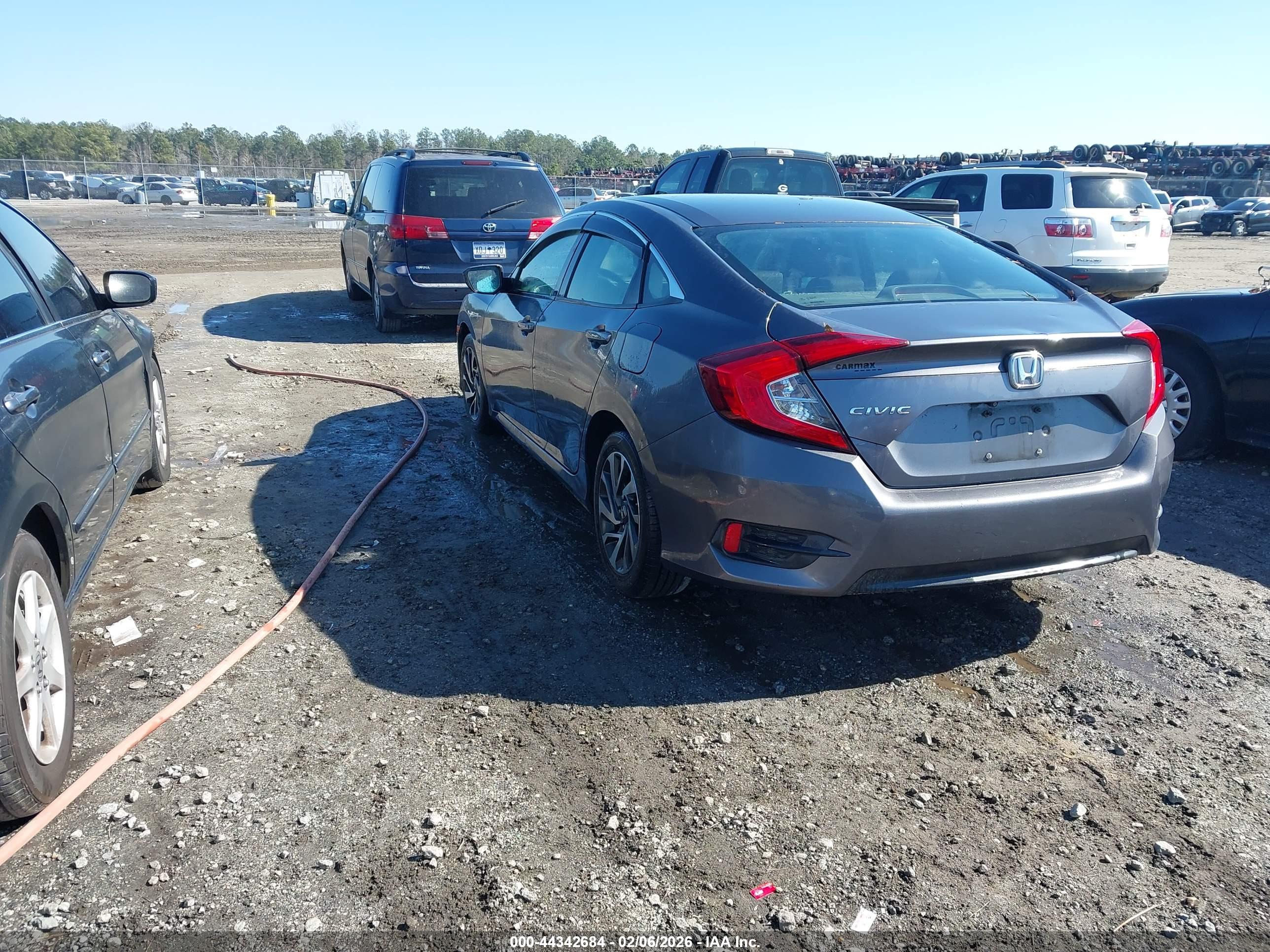 HONDA CIVIC image 3