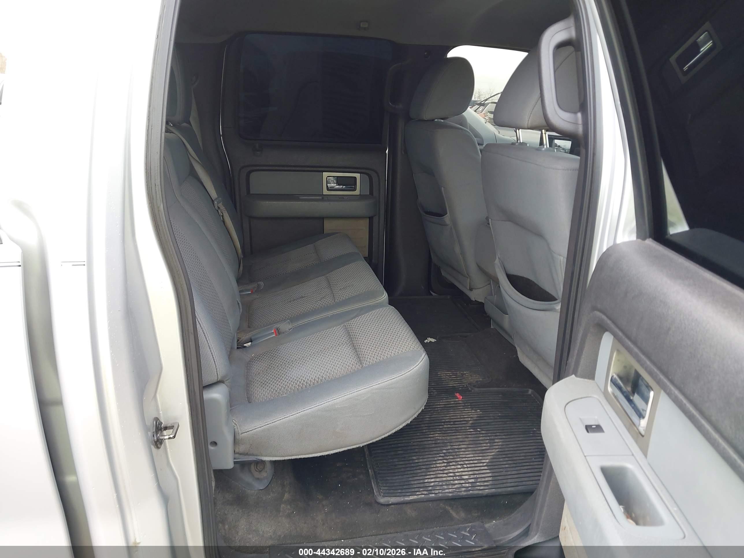 FORD F-150 image 8