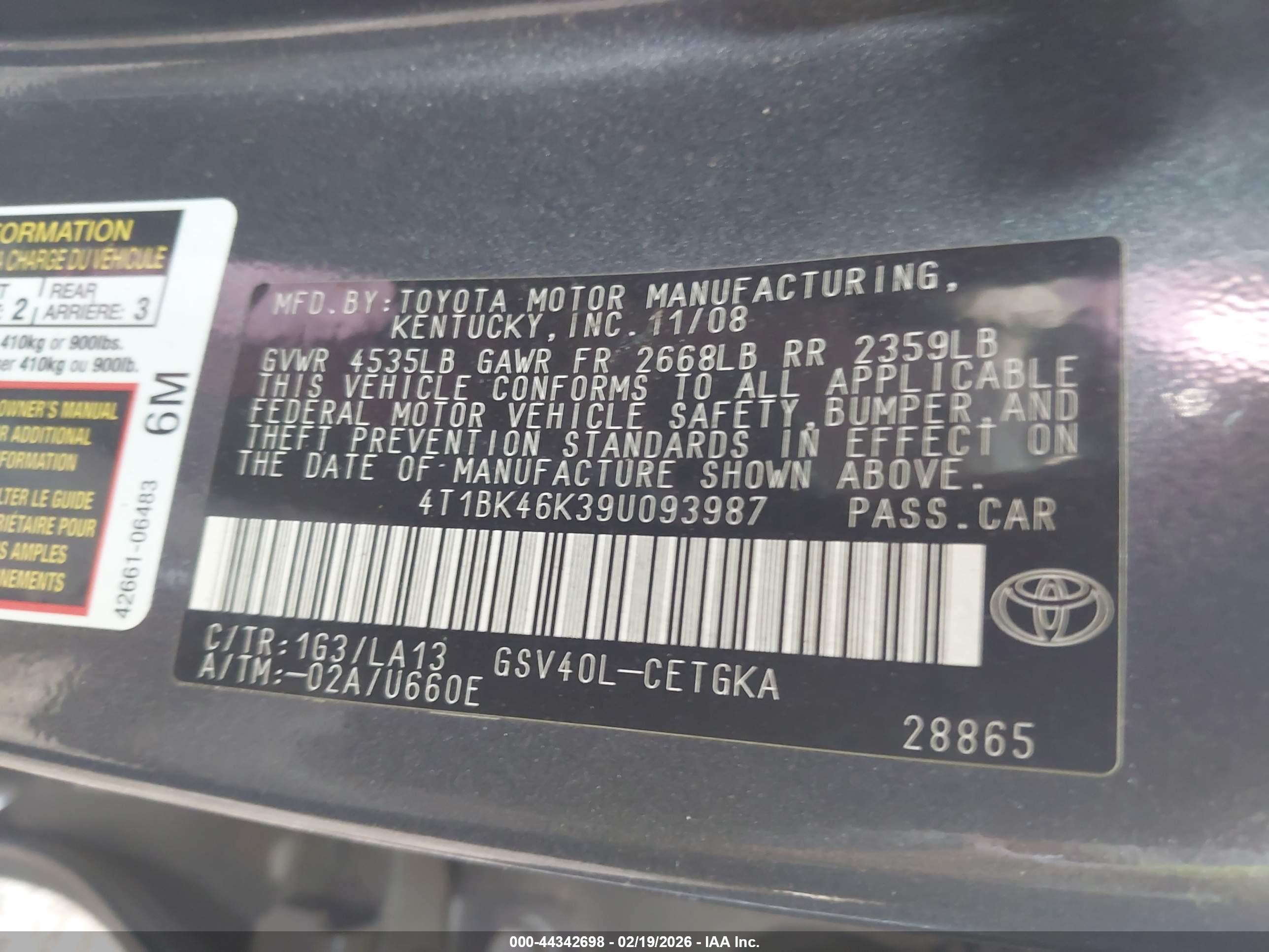TOYOTA CAMRY image 9