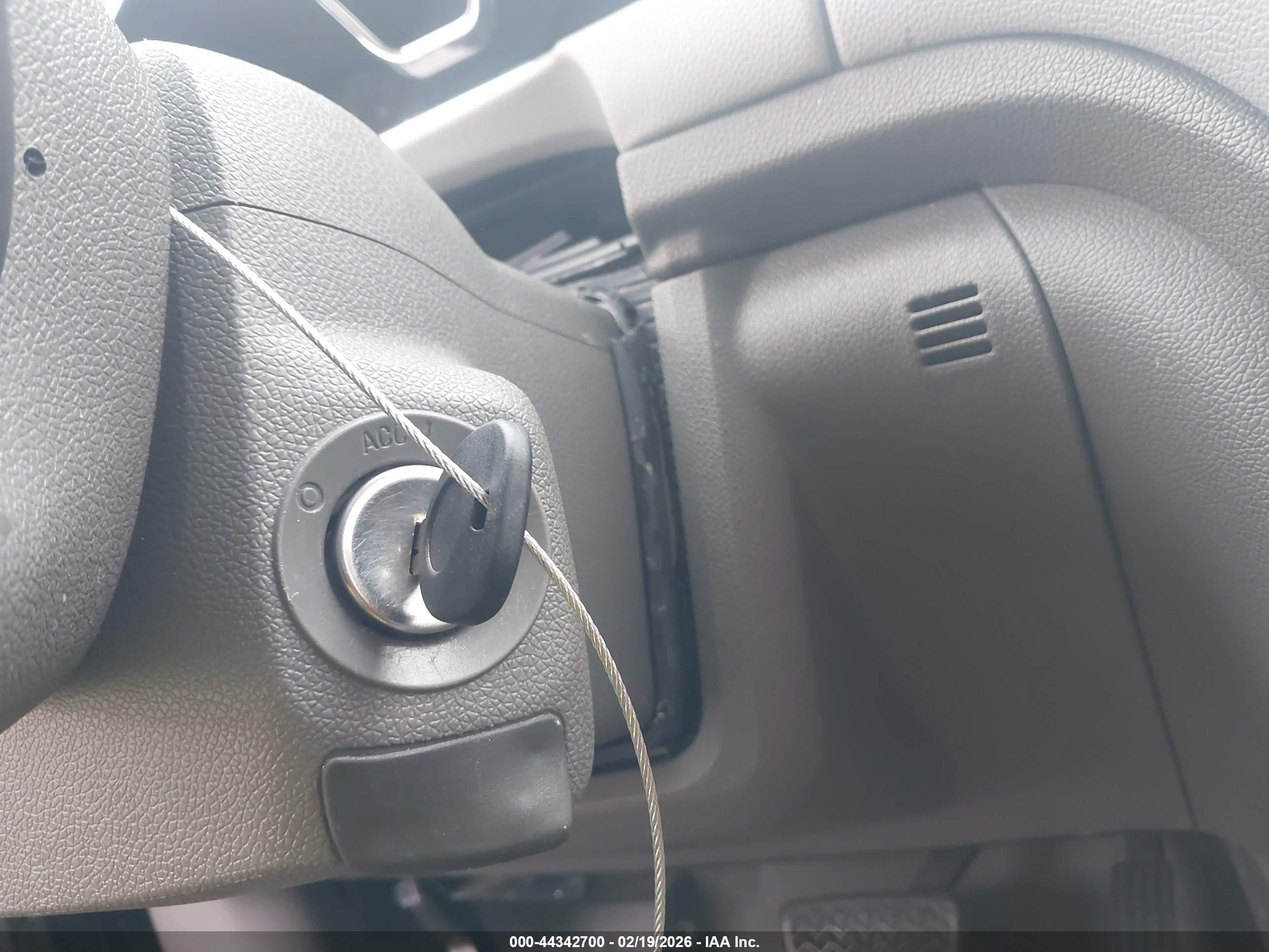 CHEVROLET TRAVERSE image 11