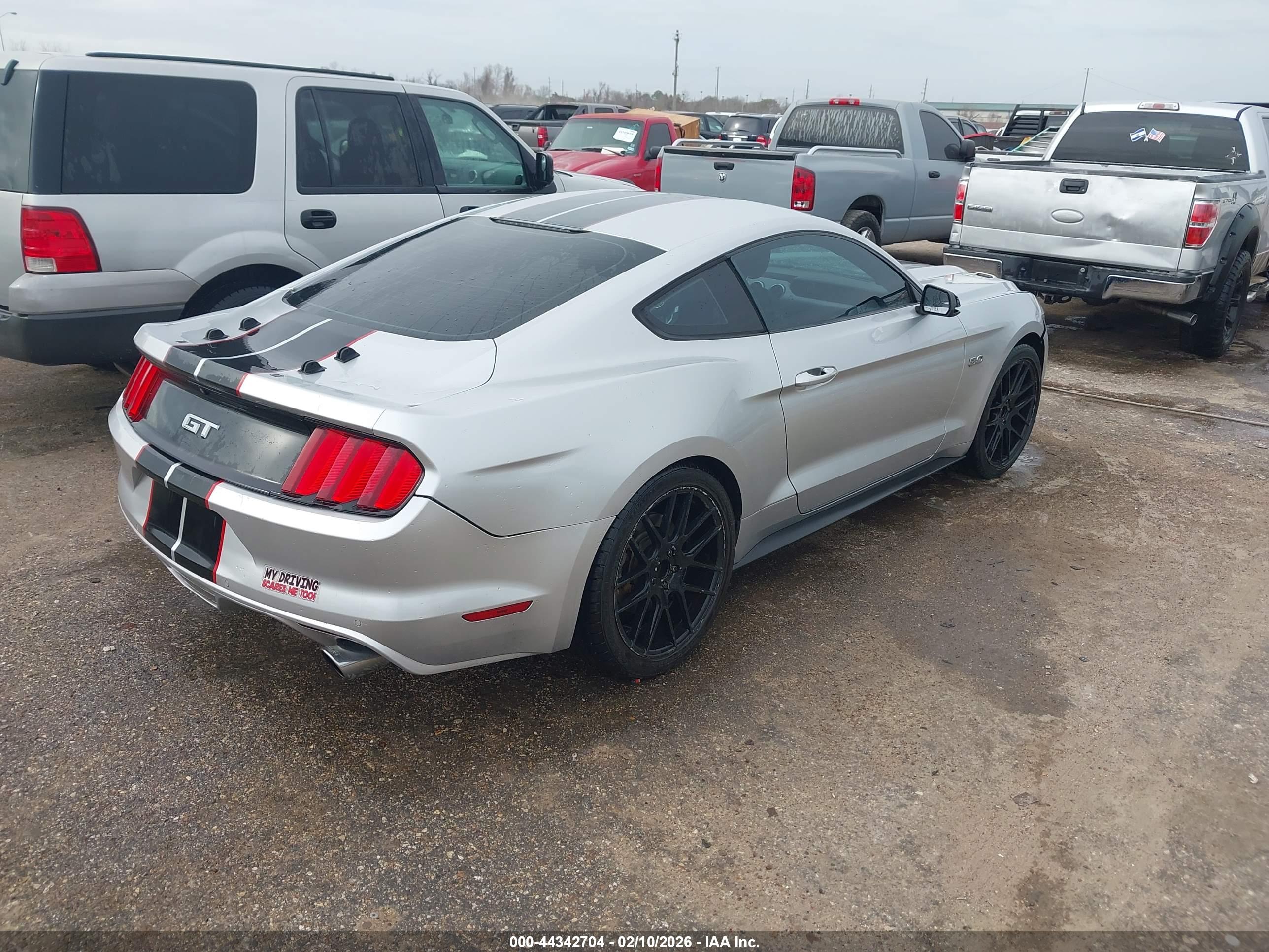 FORD MUSTANG image 4