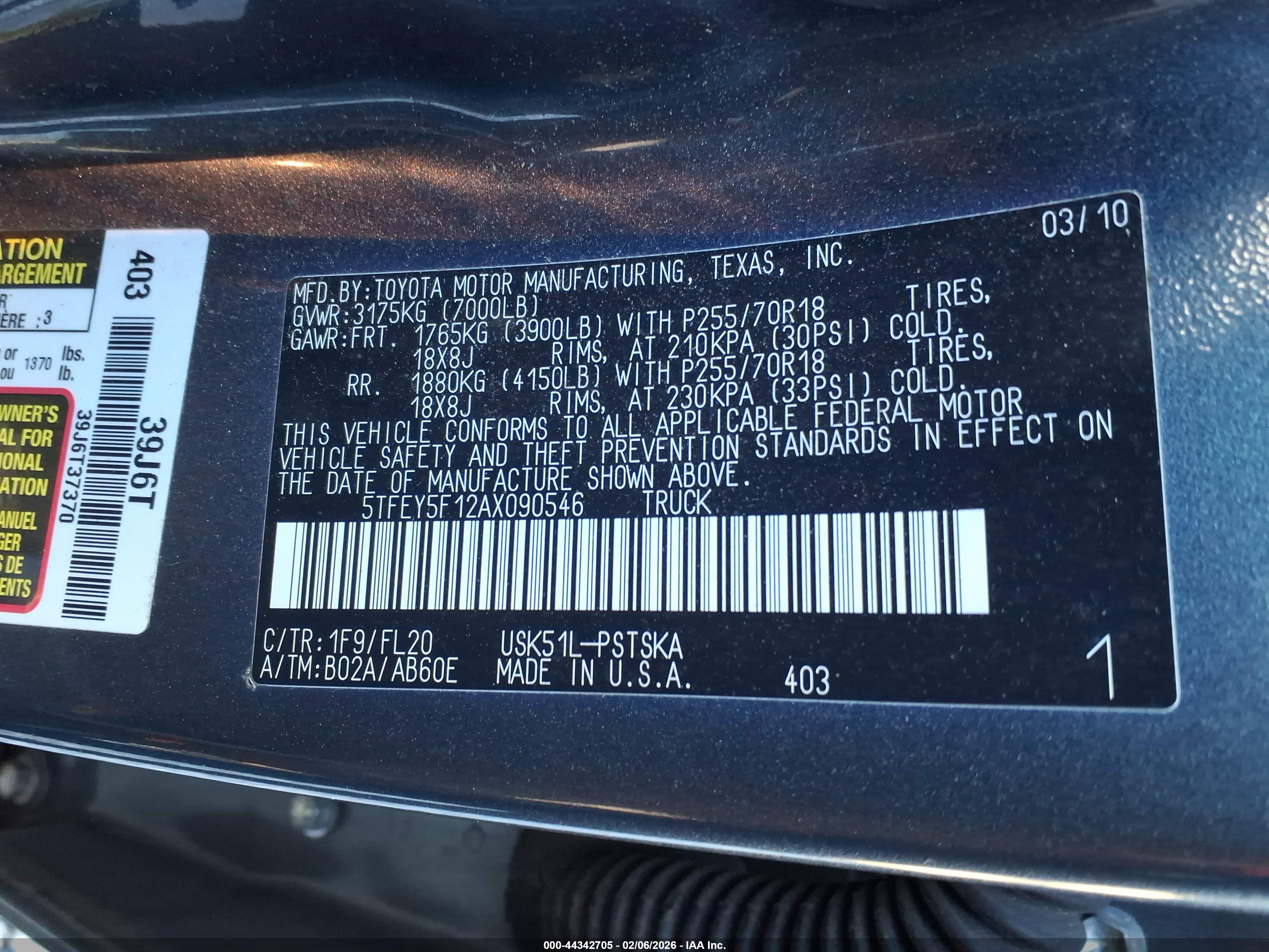 TOYOTA TUNDRA image 9