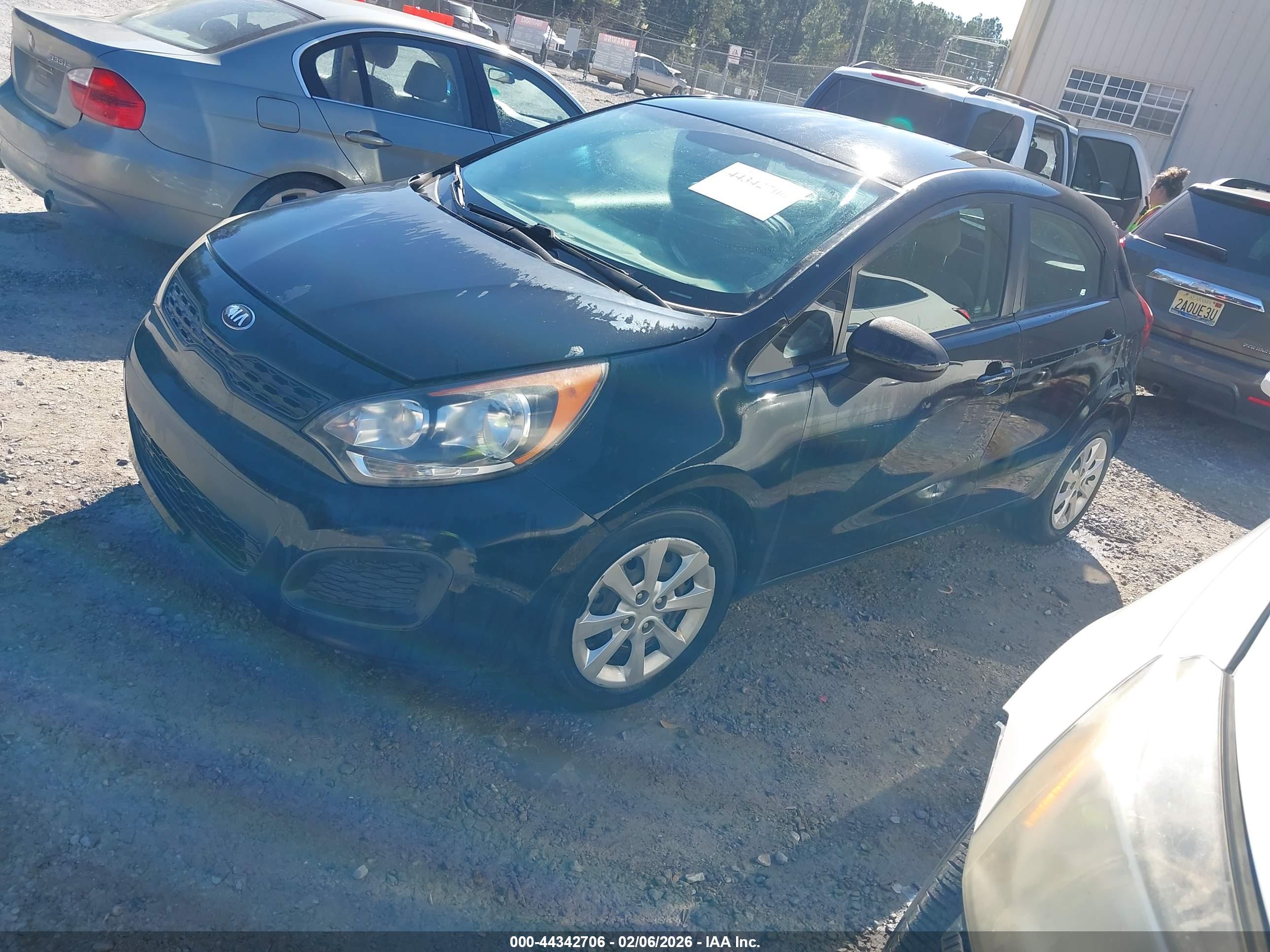 KIA RIO image 2