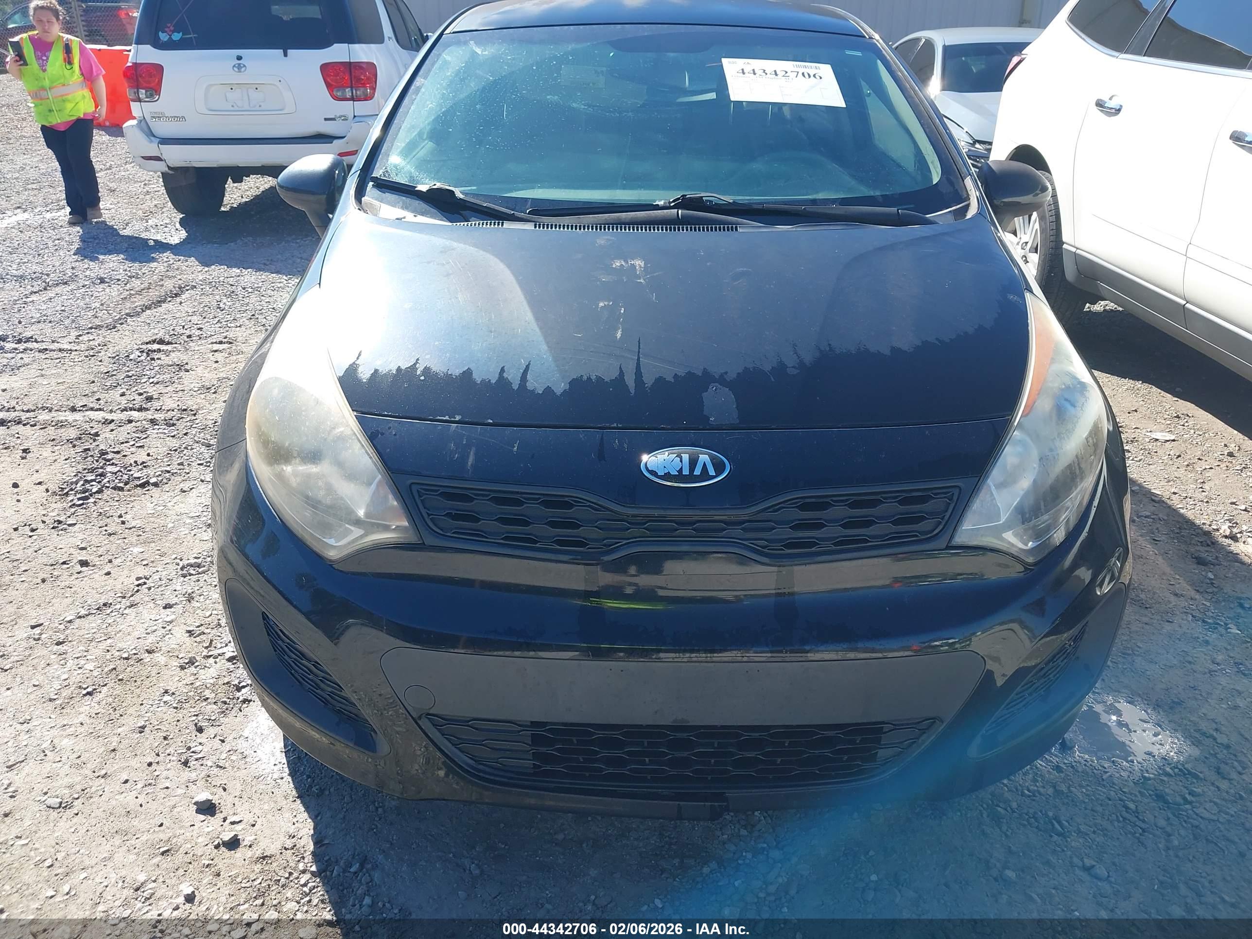KIA RIO image 6