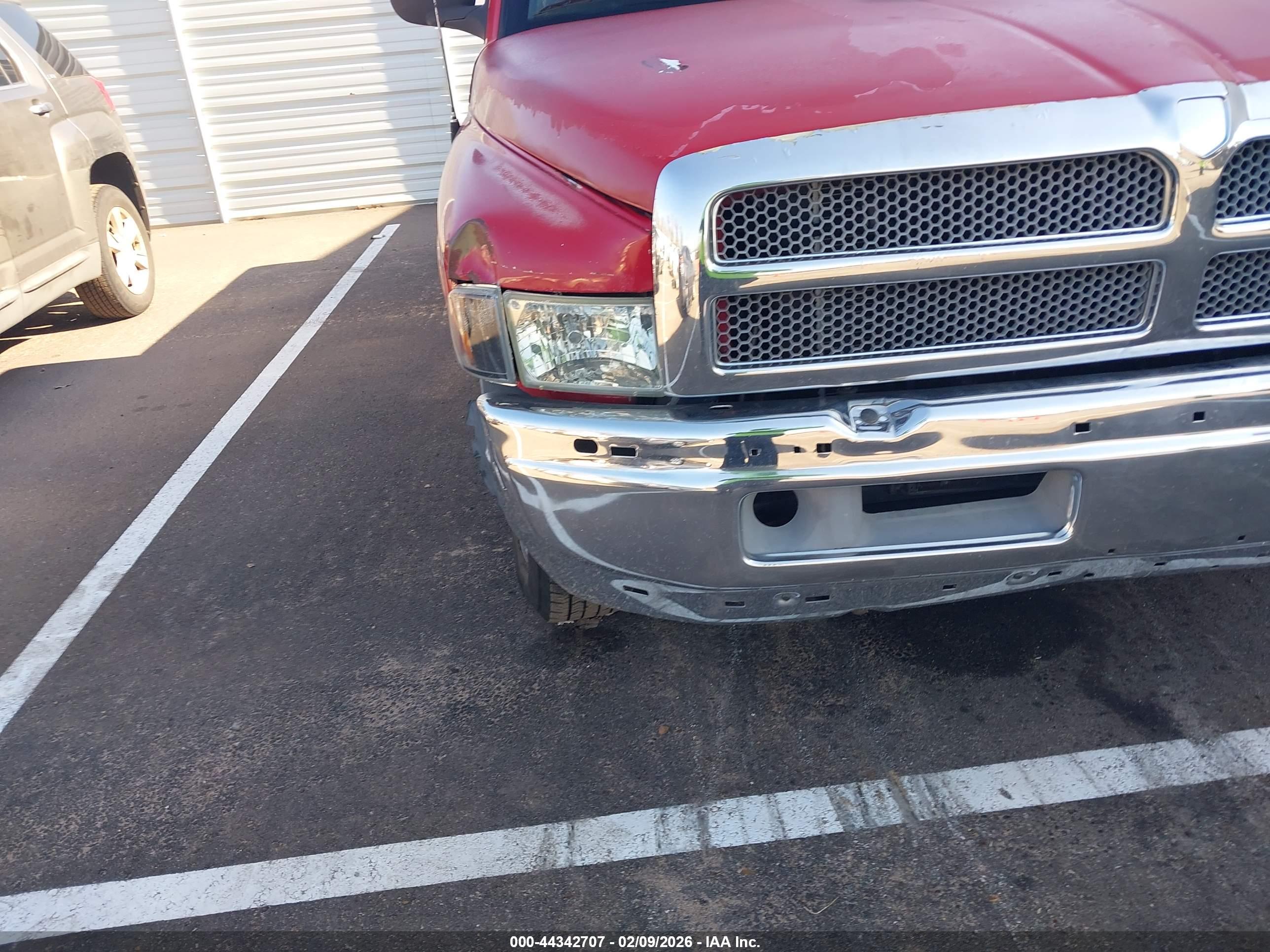 DODGE RAM image 6