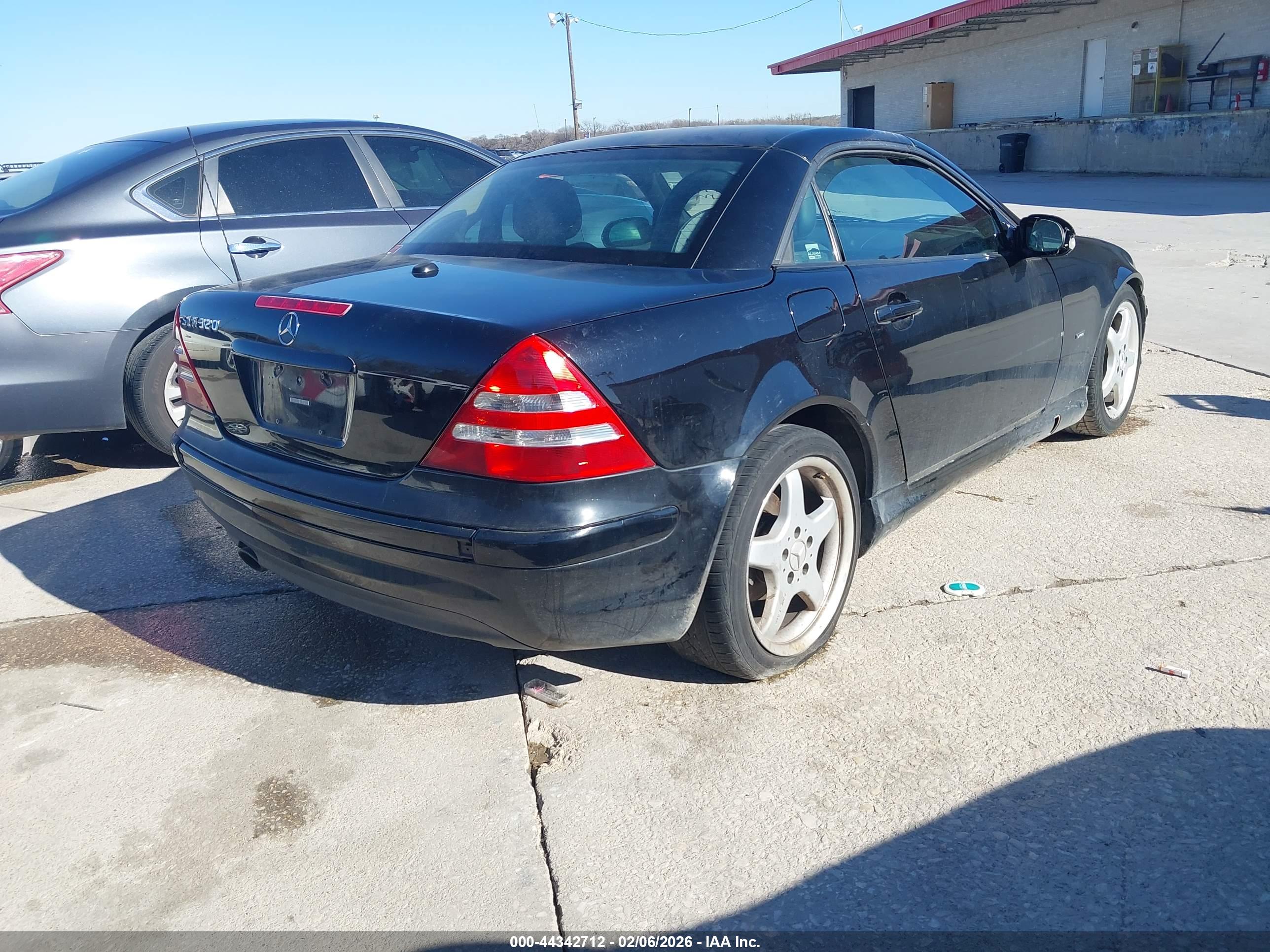 MERCEDES-BENZ SLK image 4