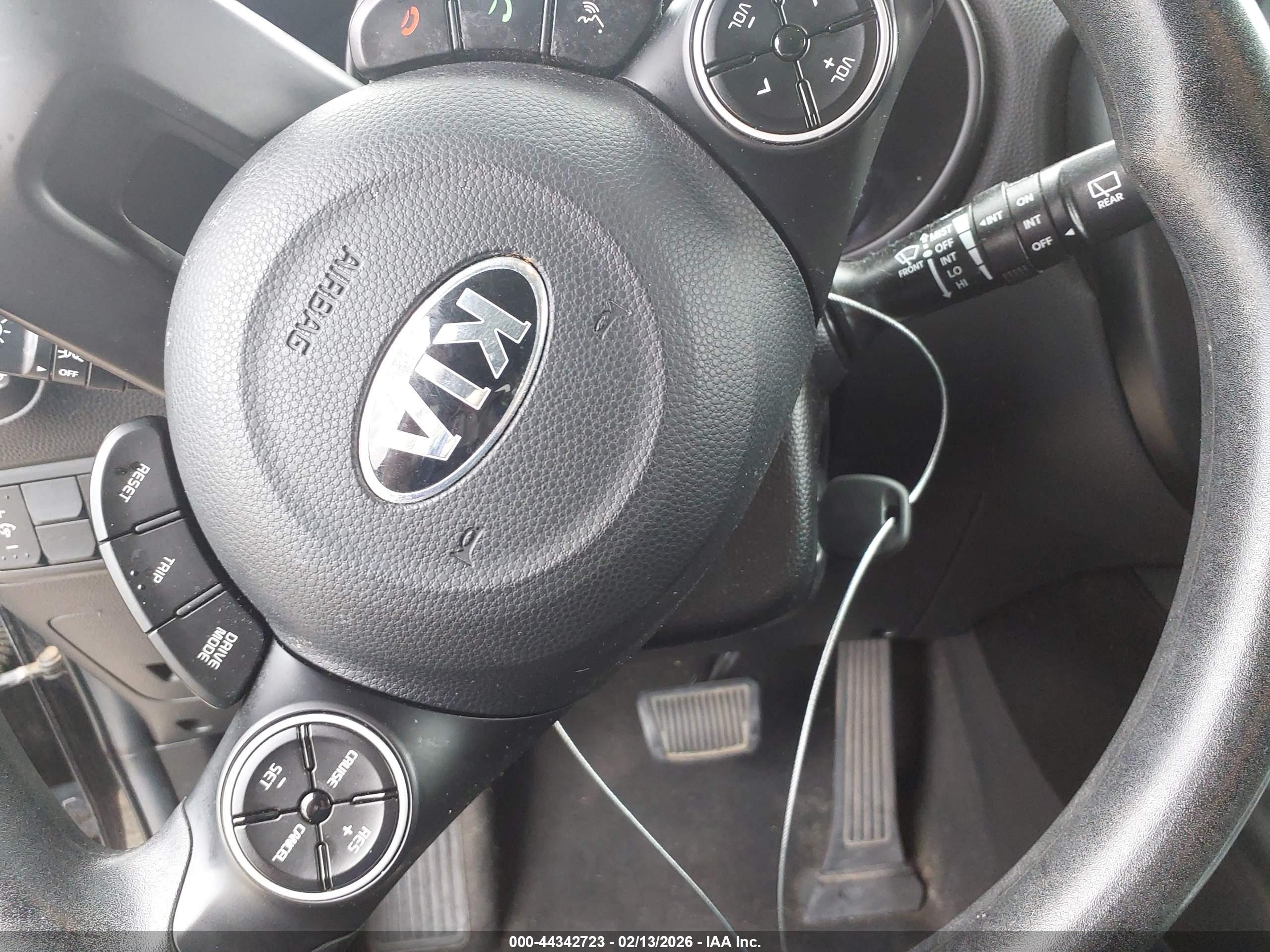 KIA SOUL image 11