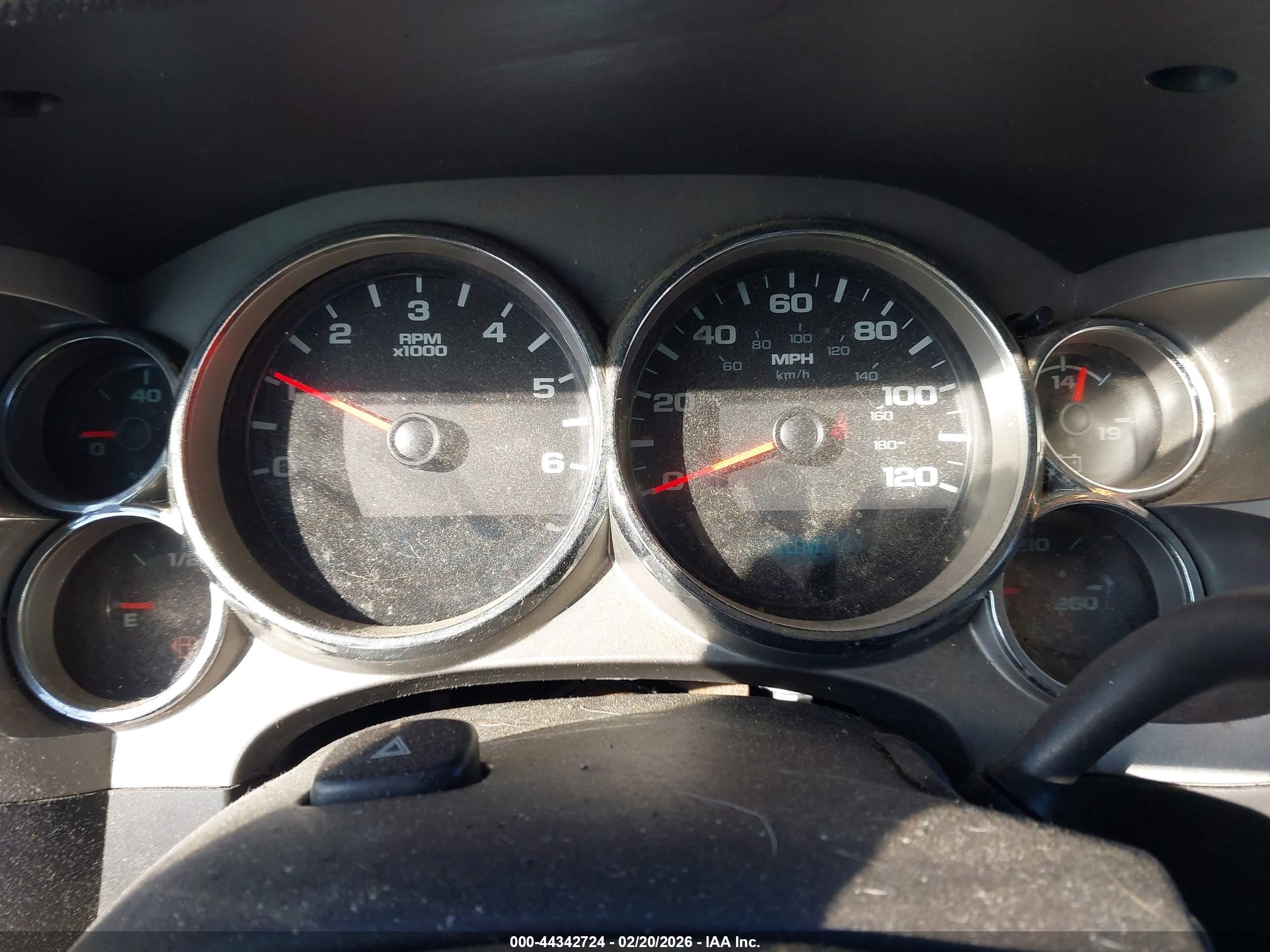 CHEVROLET SILVERADO image 7