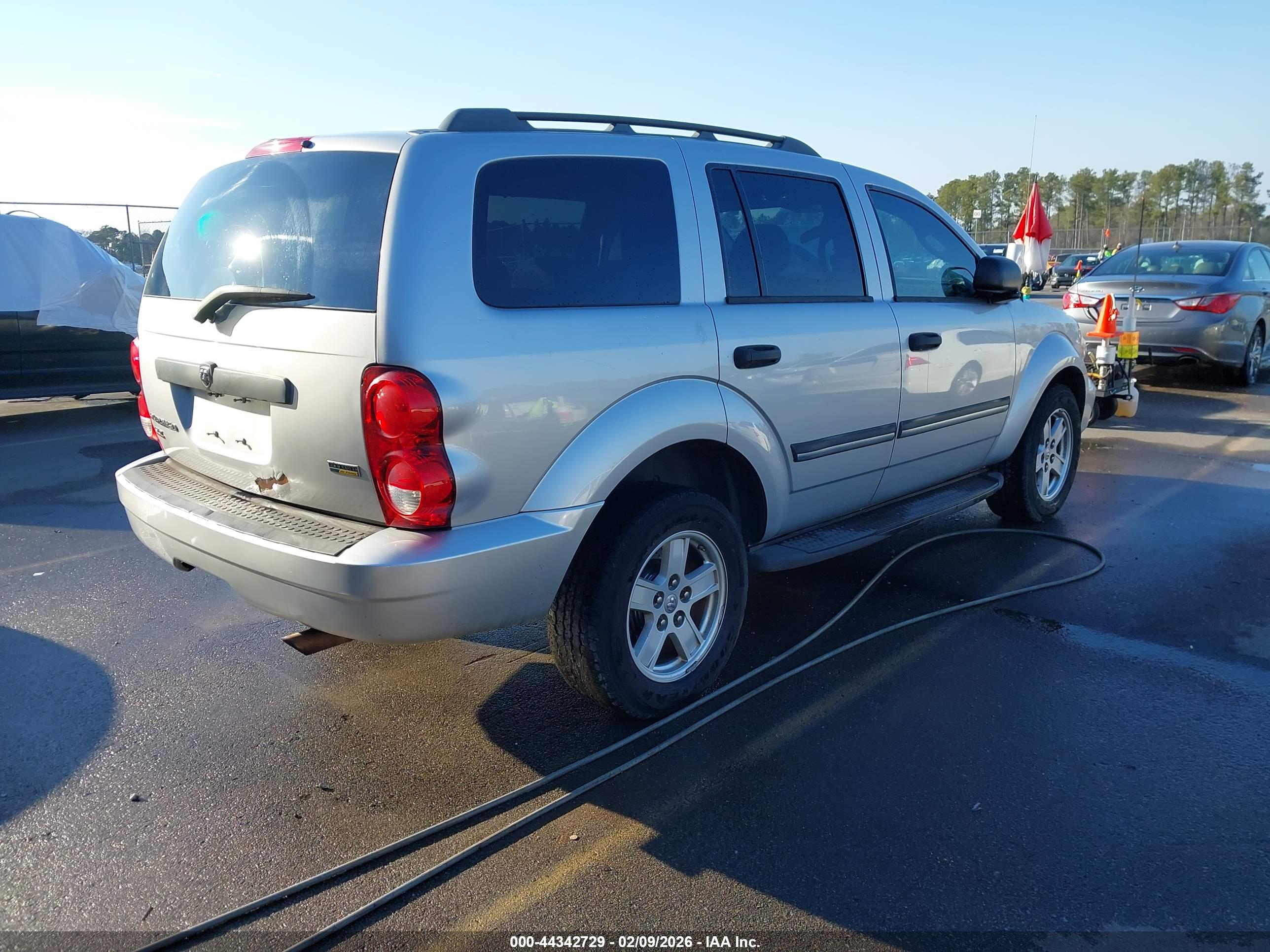 DODGE DURANGO image 4