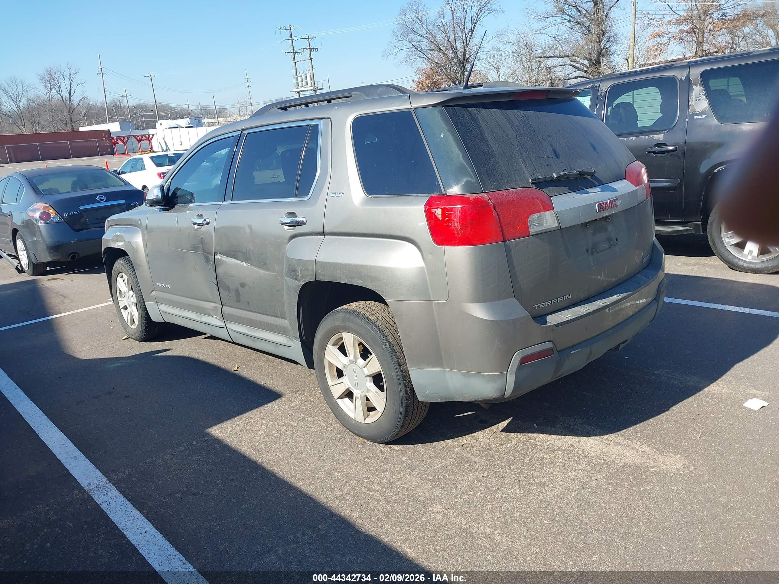 GMC TERRAIN image 3