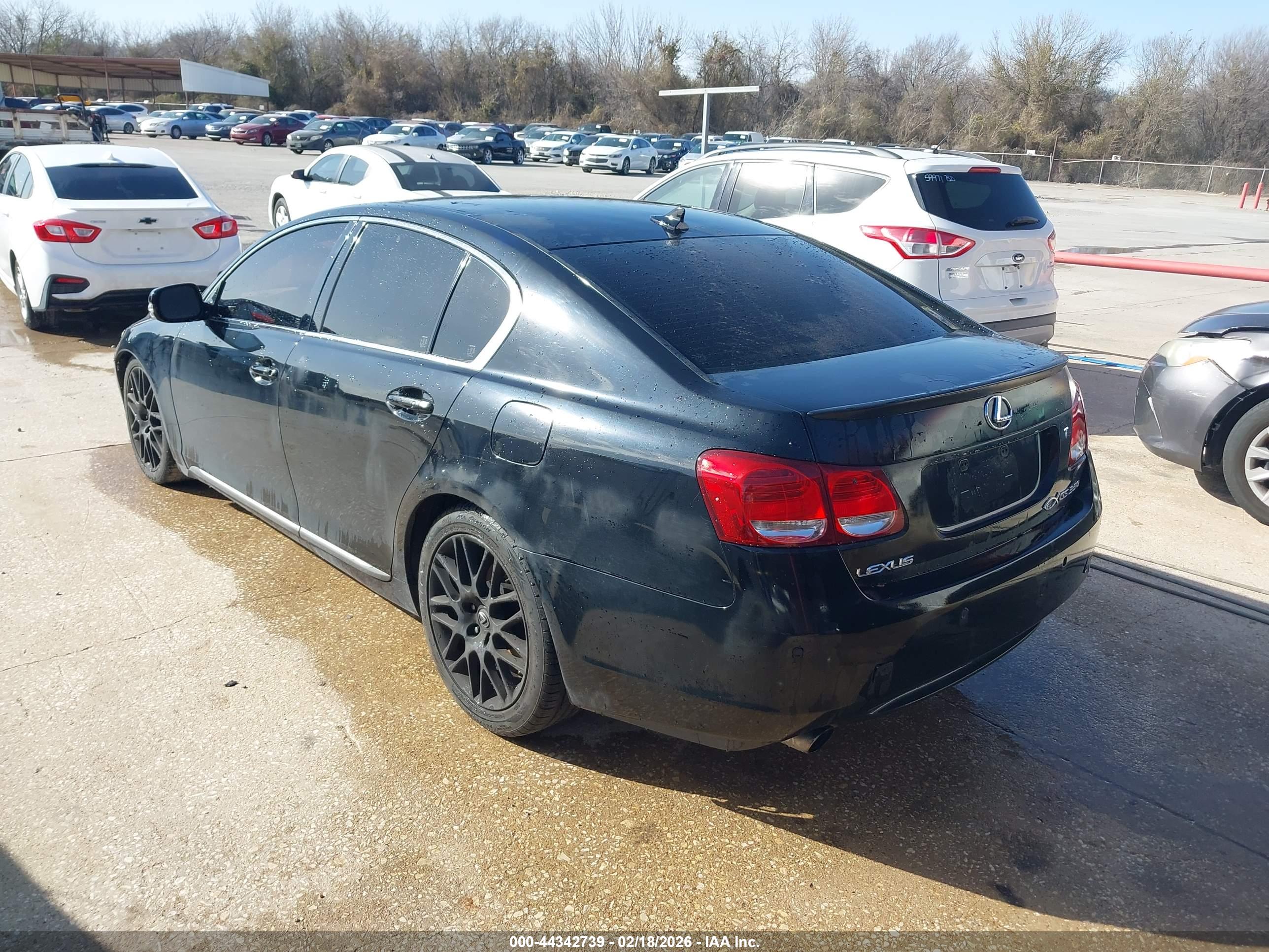 LEXUS GS image 3