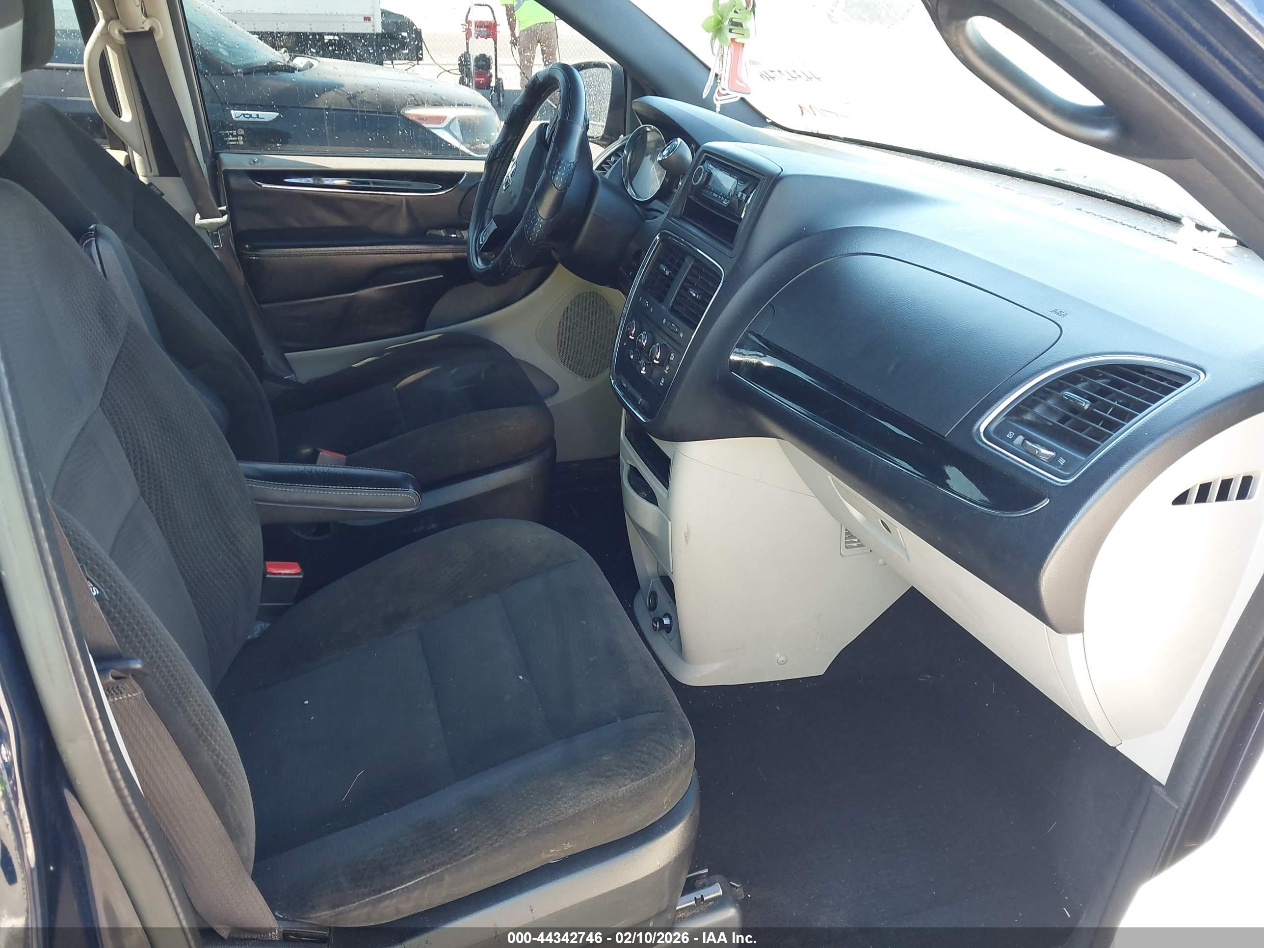 DODGE GRAND image 5