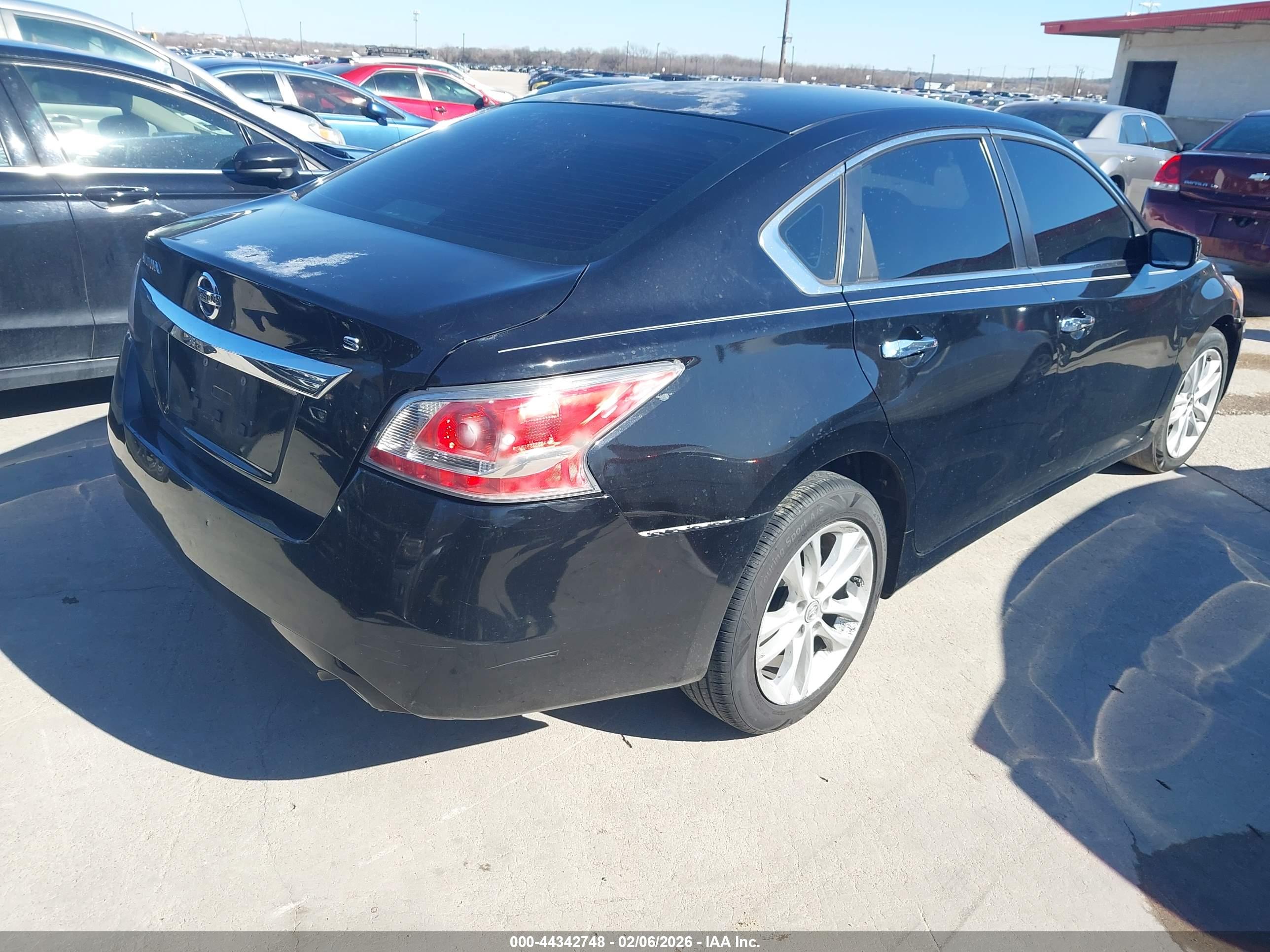 NISSAN ALTIMA image 4