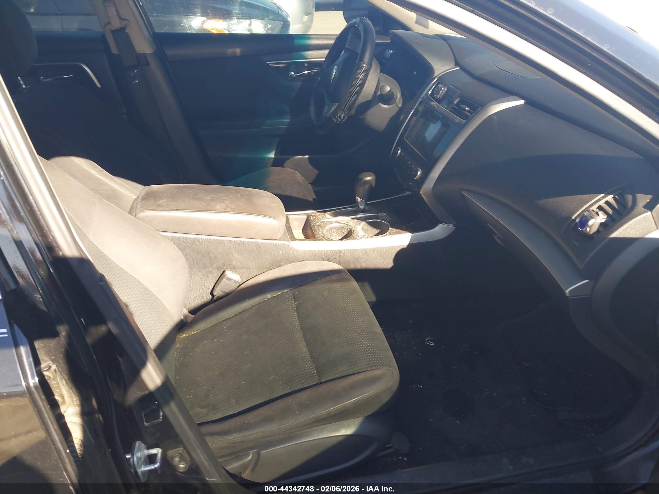 NISSAN ALTIMA image 5