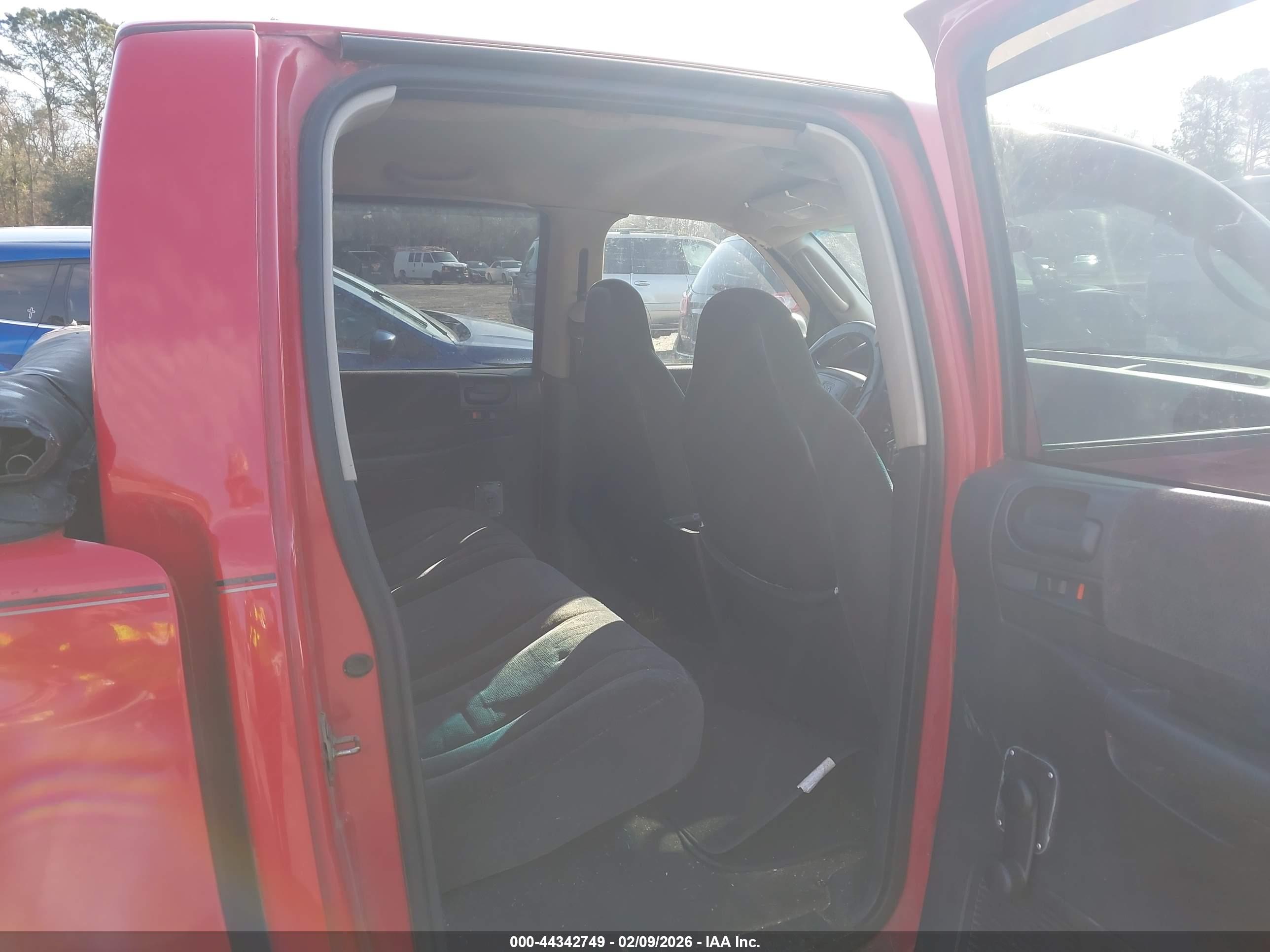 DODGE DAKOTA image 8